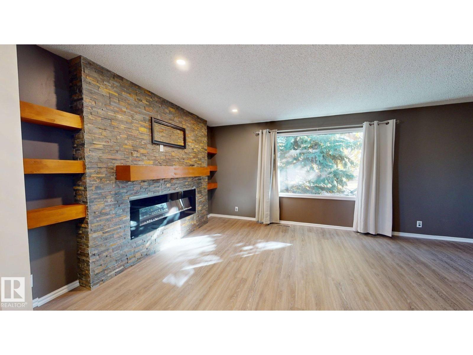 4738 49 St Property Photo 14