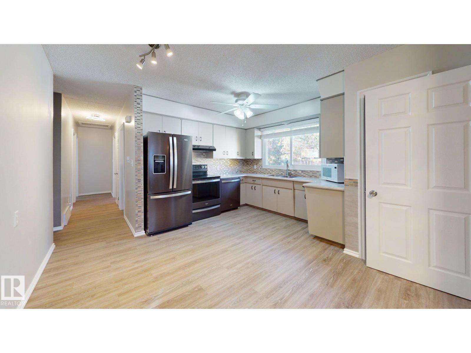 4738 49 St Property Photo 18