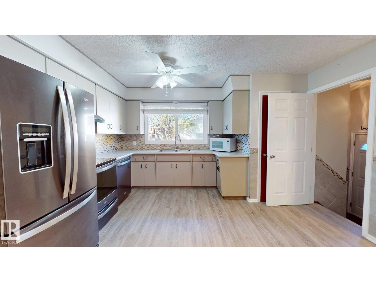 4738 49 St Property Photo 19