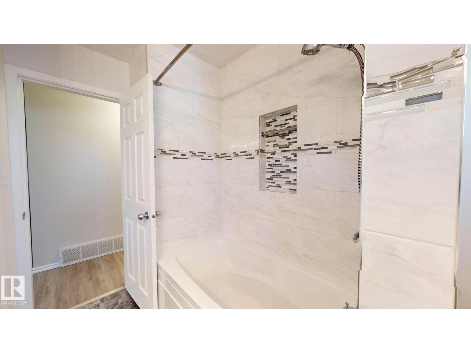4738 49 St Property Photo 26
