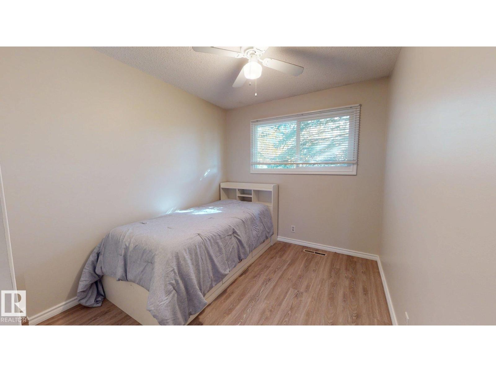 4738 49 St Property Photo 33