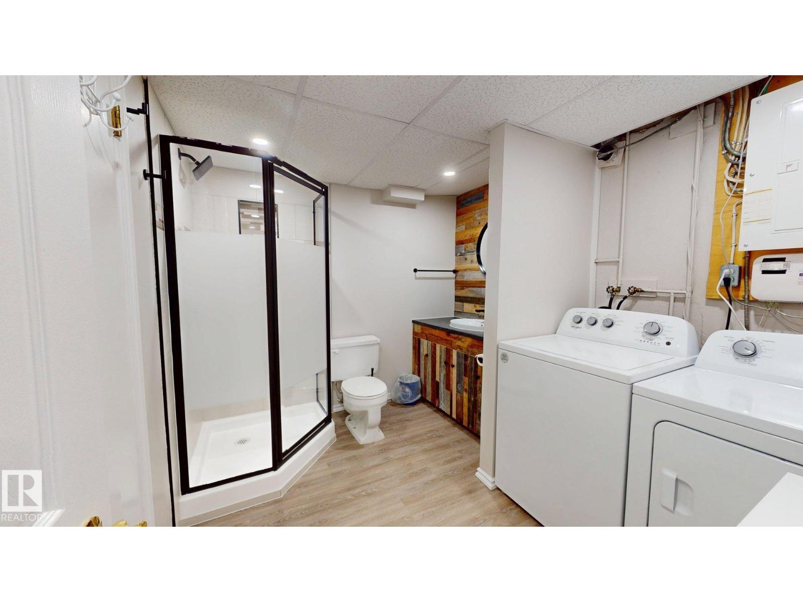 4738 49 St Property Photo 41