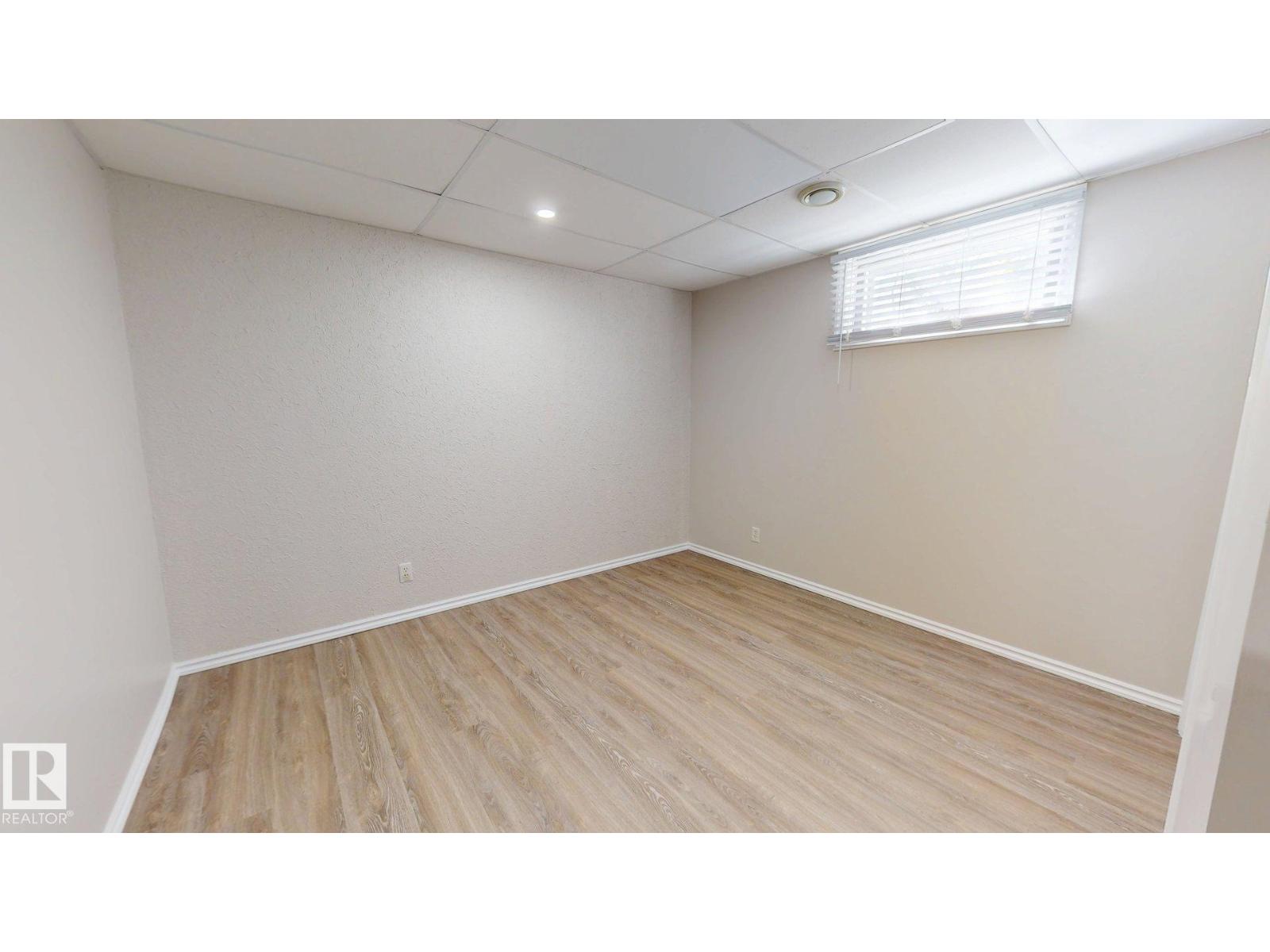 4738 49 St Property Photo 46