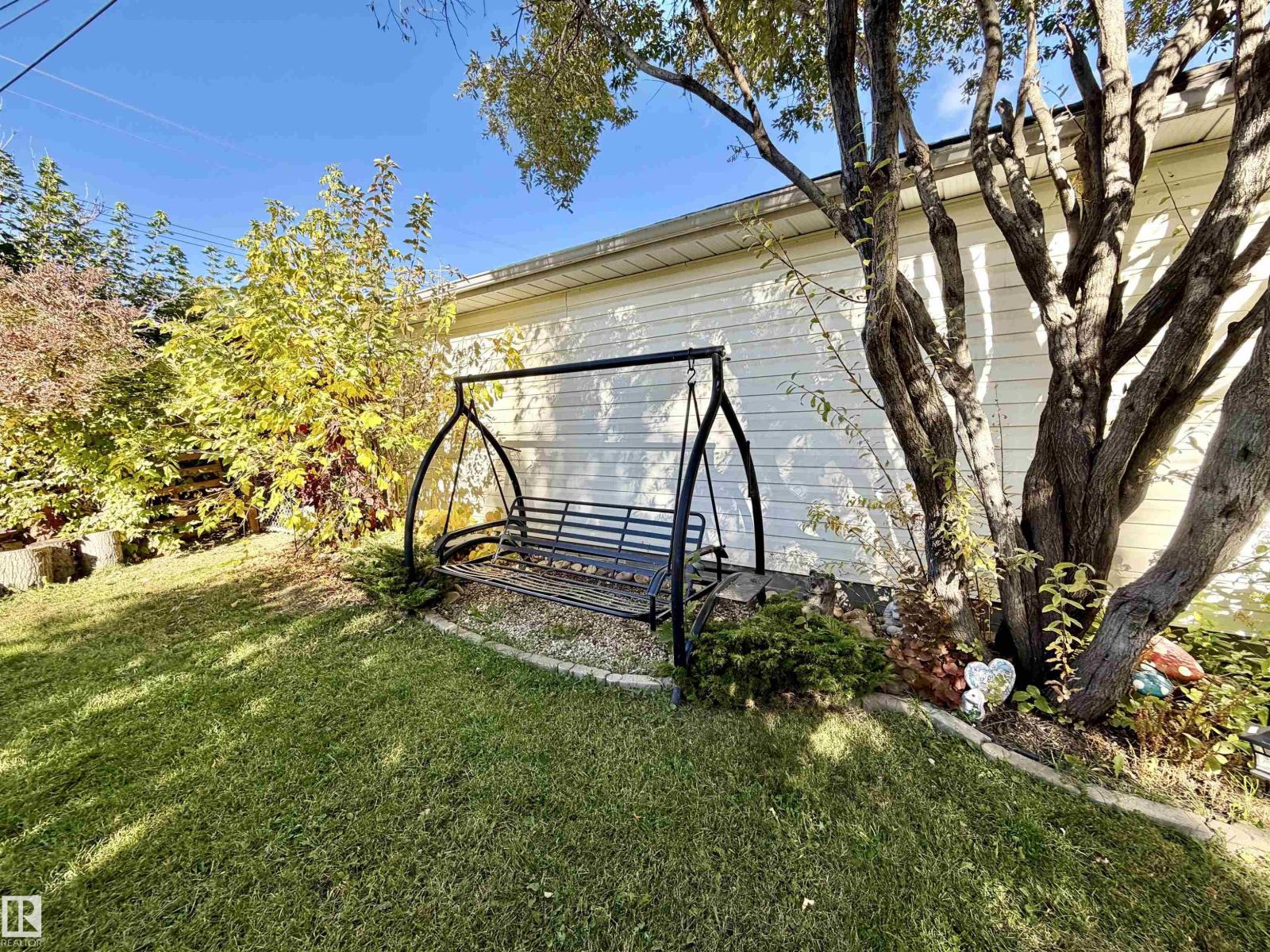 4738 49 St Property Photo 52