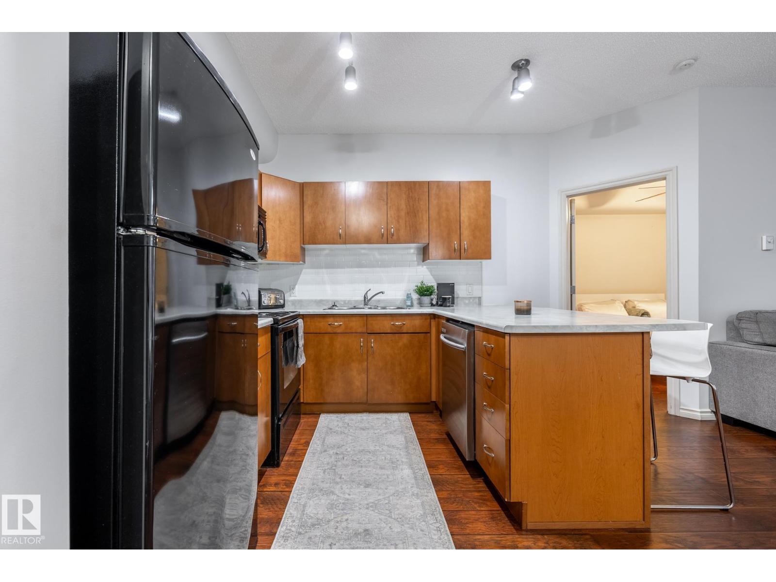 #217 10235 112 St Nw Property Photo 10