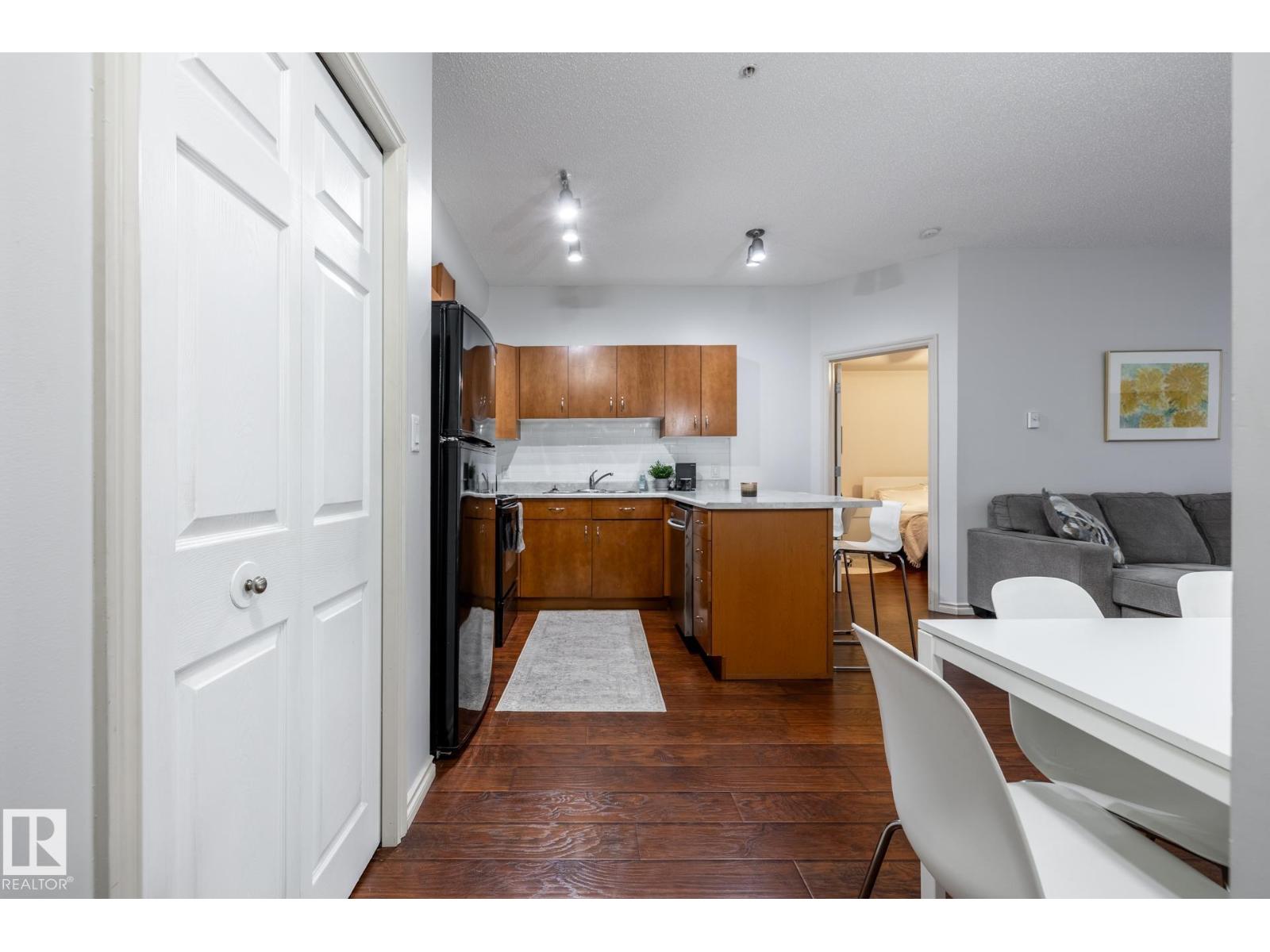 #217 10235 112 St Nw Property Photo 11