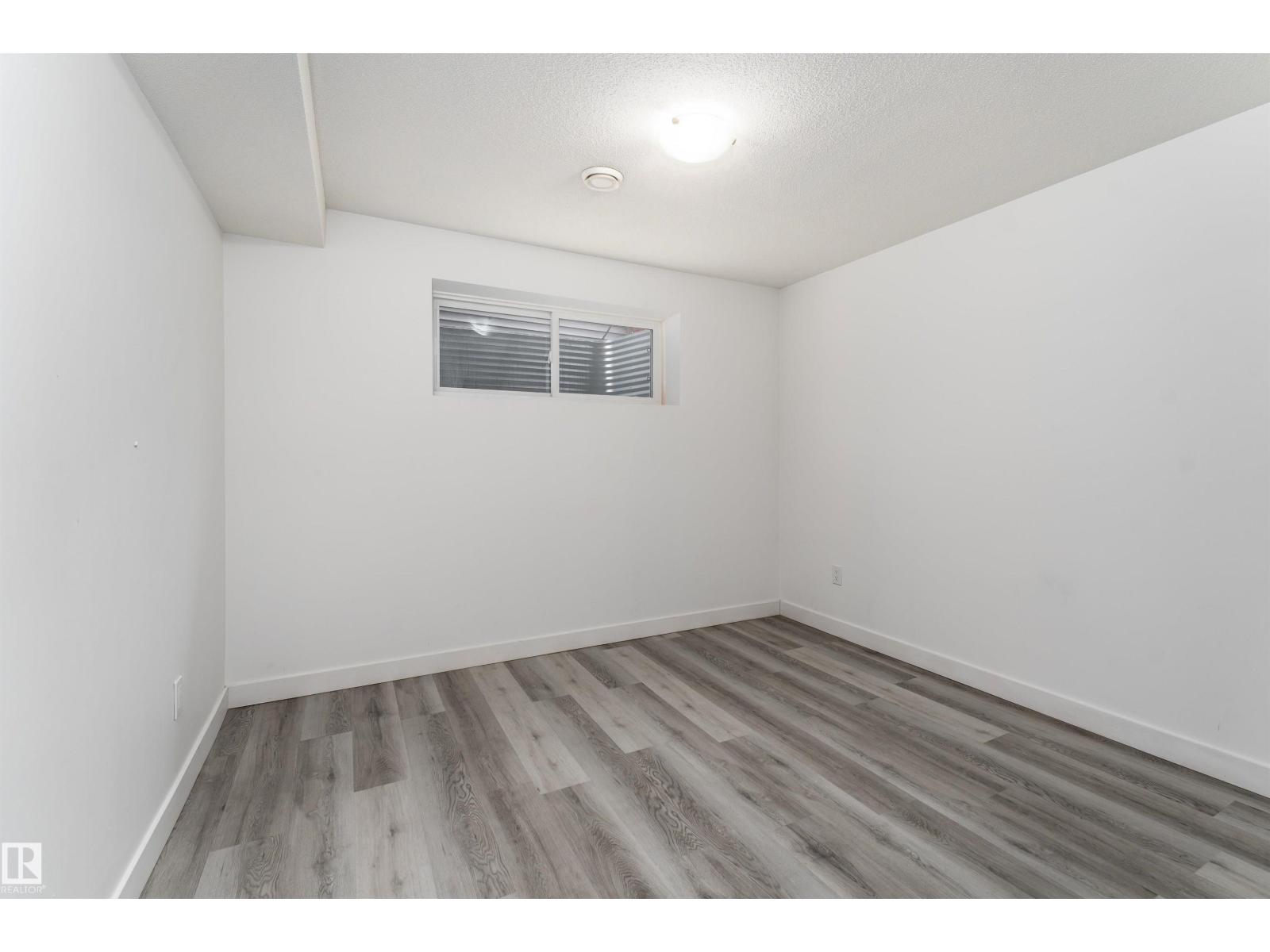 2416 Wonnacott Co Sw Property Photo 32