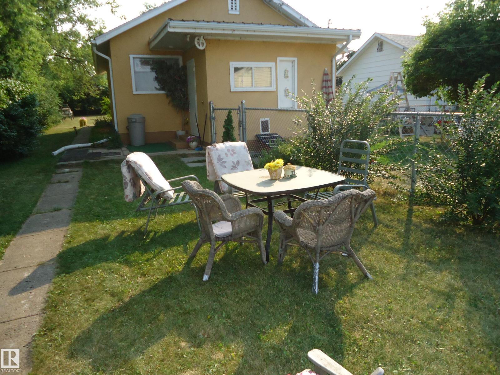 4812 50 Av Property Photo 31