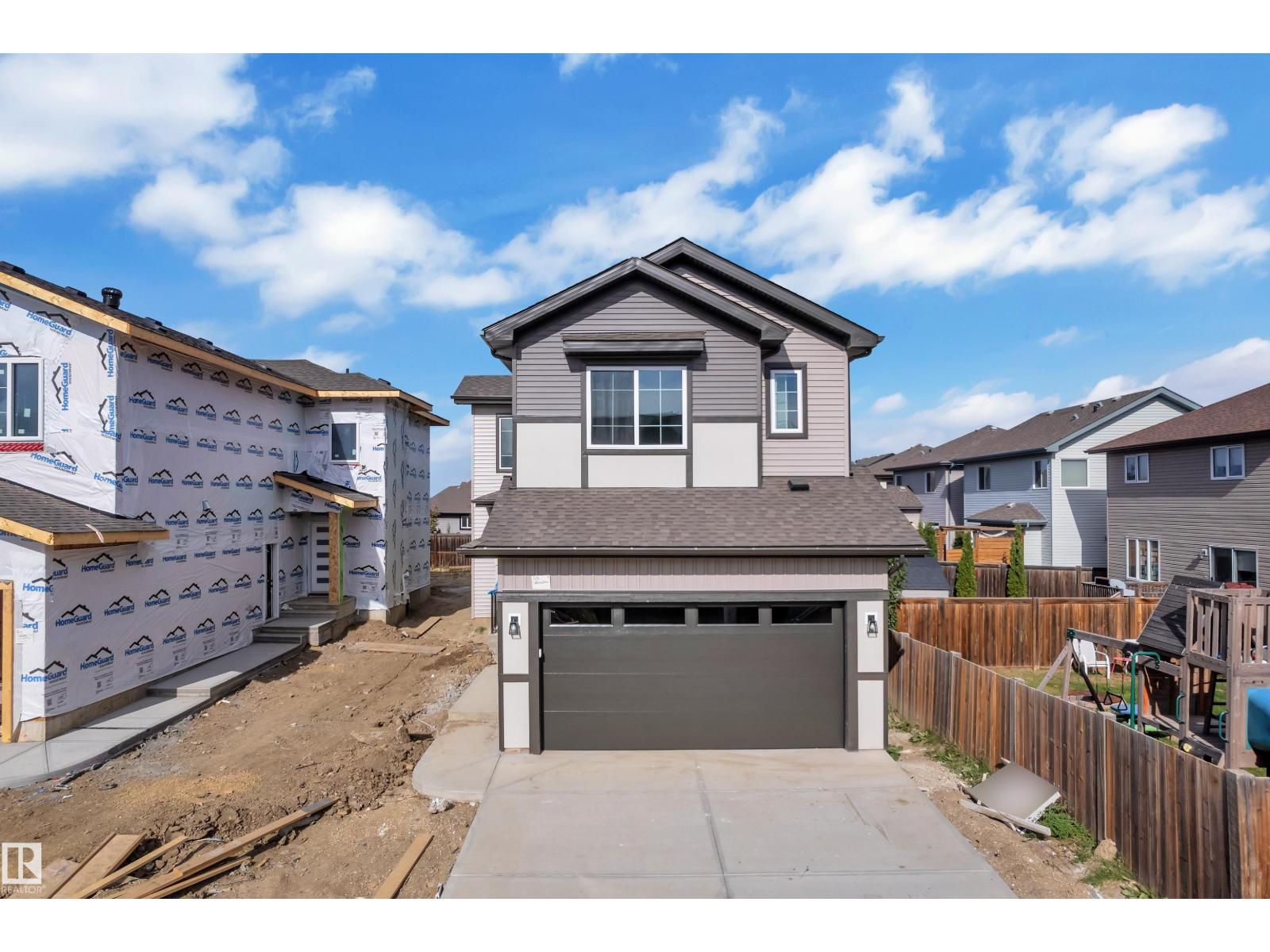 58 SILVERSTONE DR Property Photo 1
