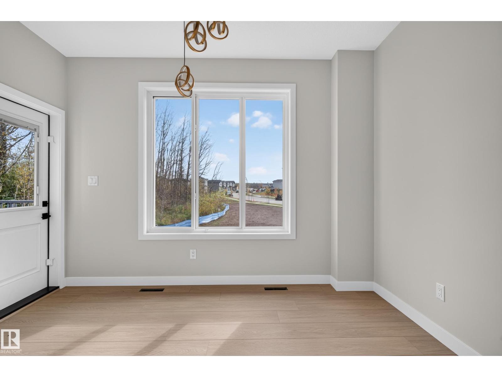 4 Pebble Cv Property Photo 14