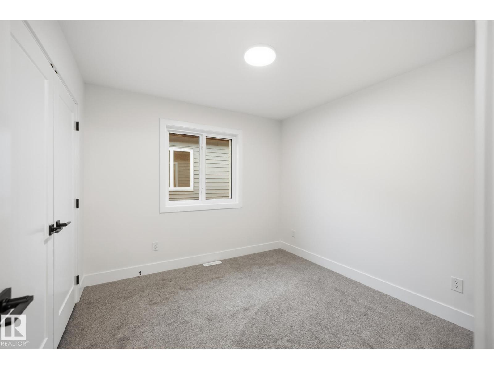 74 Hemingway Cr Property Photo 22