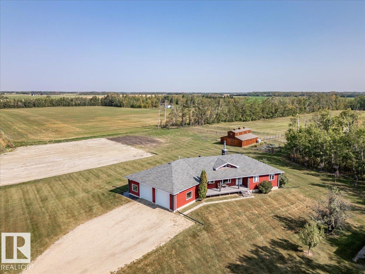 27318 TWP ROAD 482 Property Photo 1