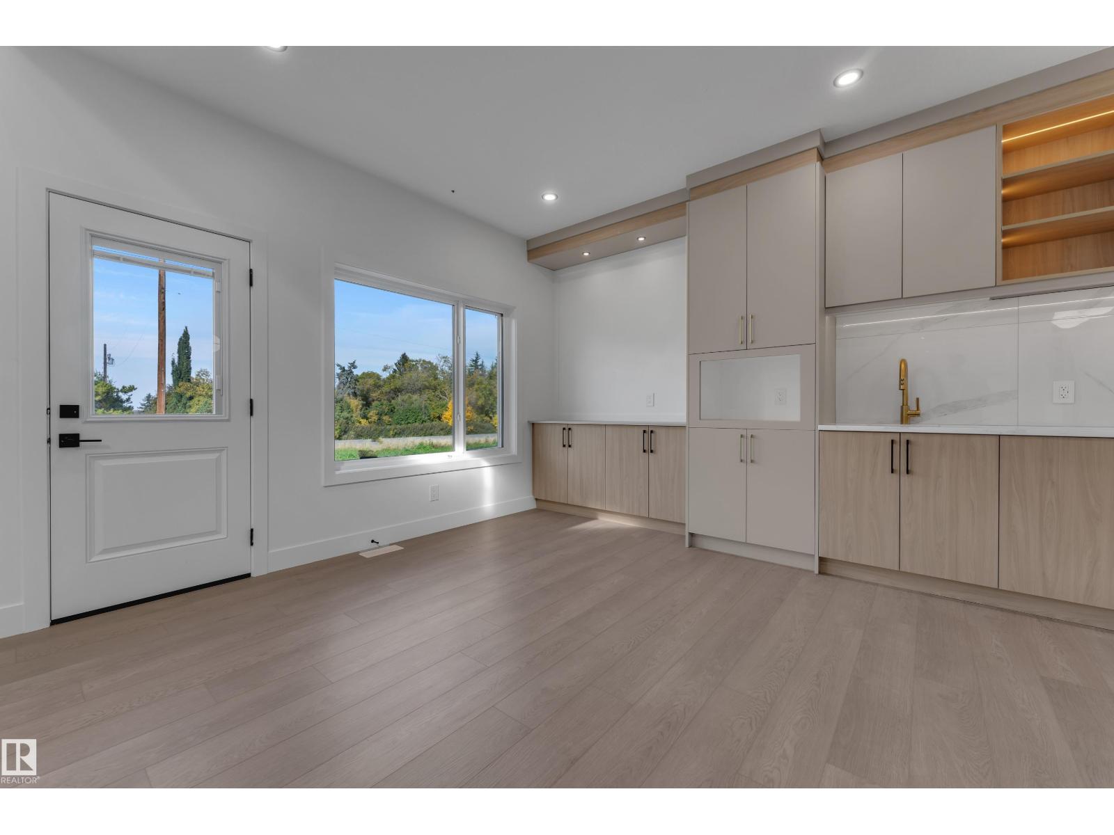 247 Linden Lo Property Photo 18