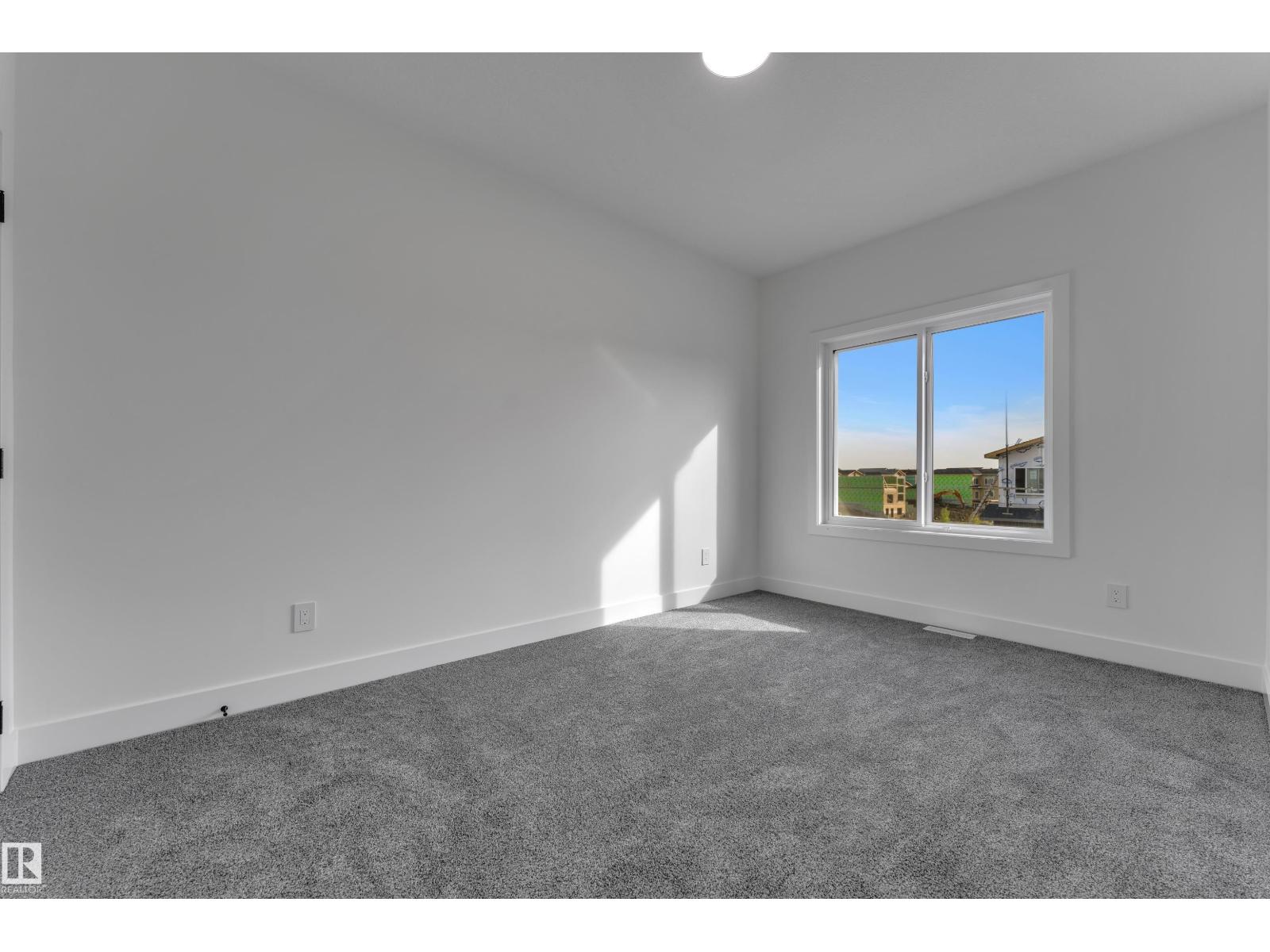247 Linden Lo Property Photo 32