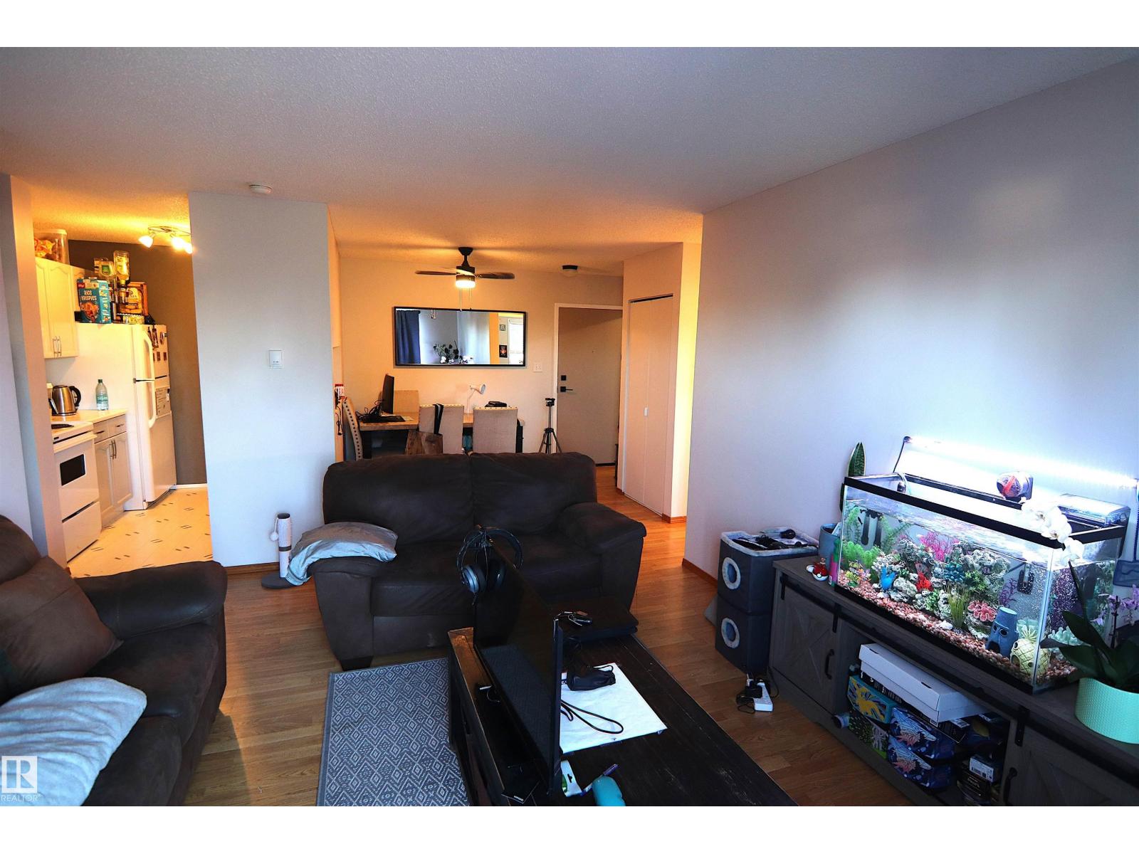 #421 6720 158 Av Nw Property Photo 5