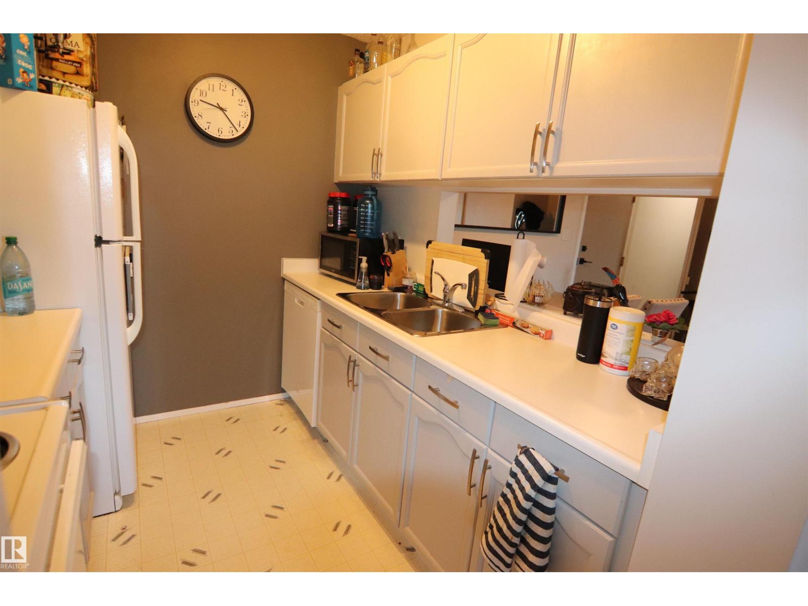#421 6720 158 Av Nw Property Photo 7