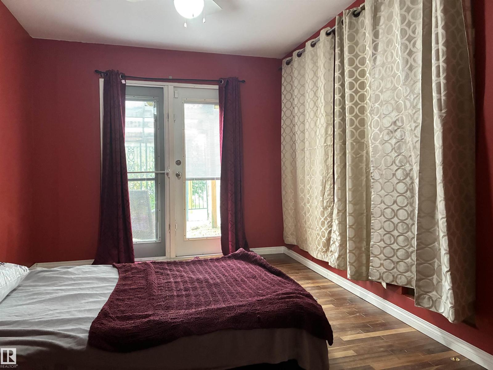 5231 46 St Property Photo 16