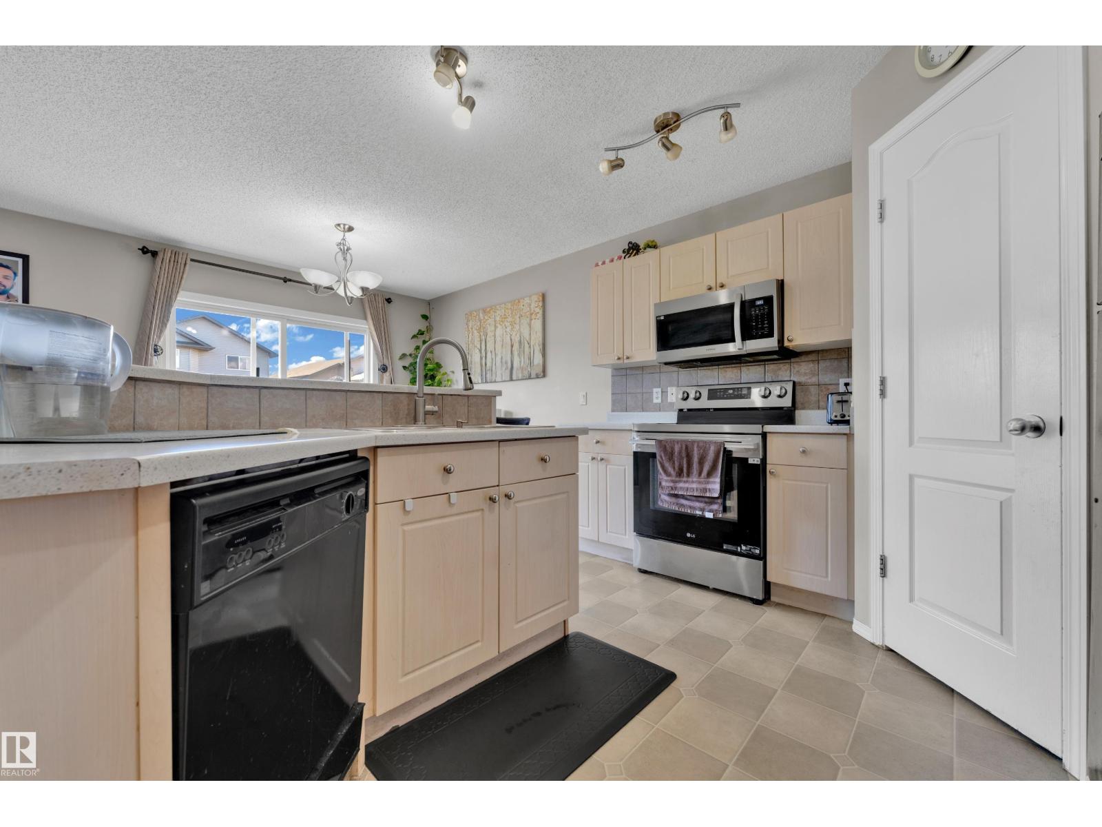 331 Silver Berry Rd Nw Nw Property Photo 11