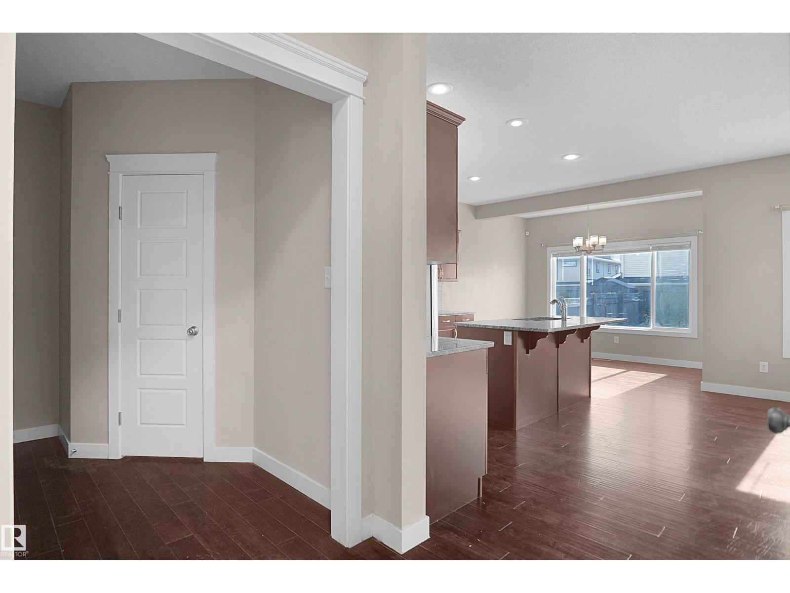 3863 170 Av Nw Property Photo 5