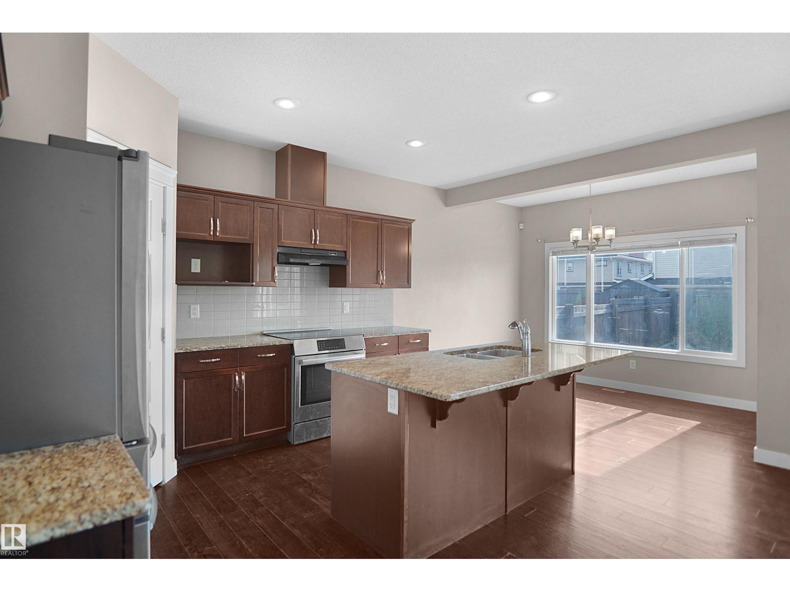3863 170 Av Nw Property Photo 11