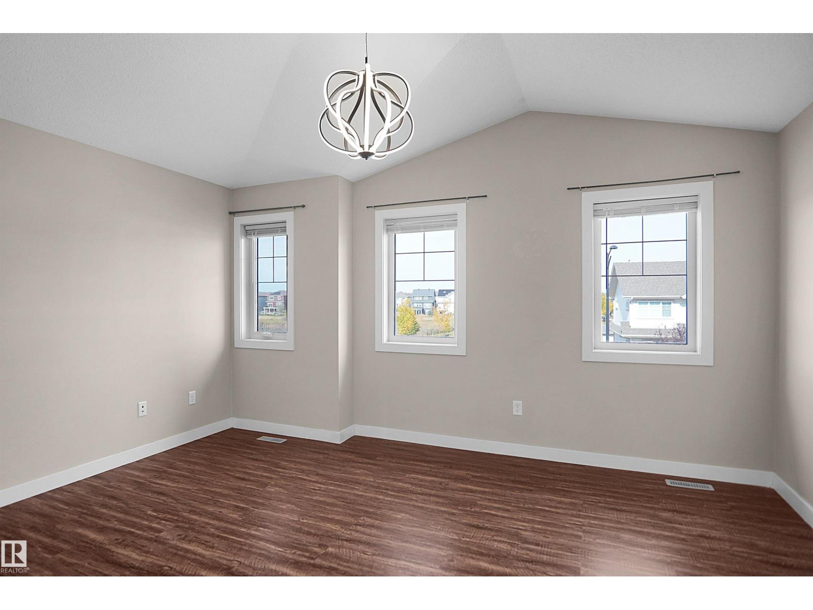 3863 170 Av Nw Property Photo 25