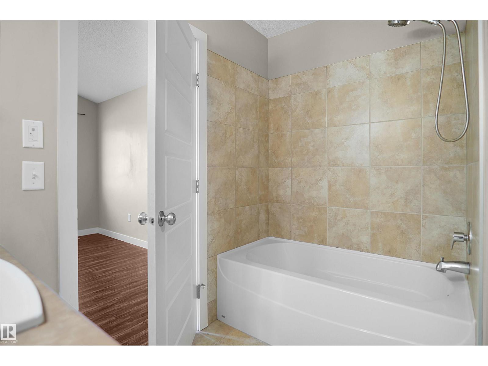 3863 170 Av Nw Property Photo 28