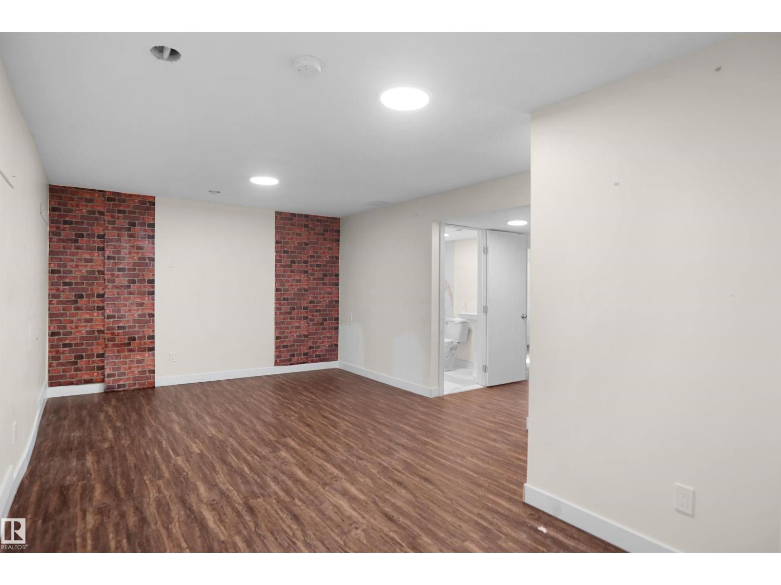 3863 170 Av Nw Property Photo 38