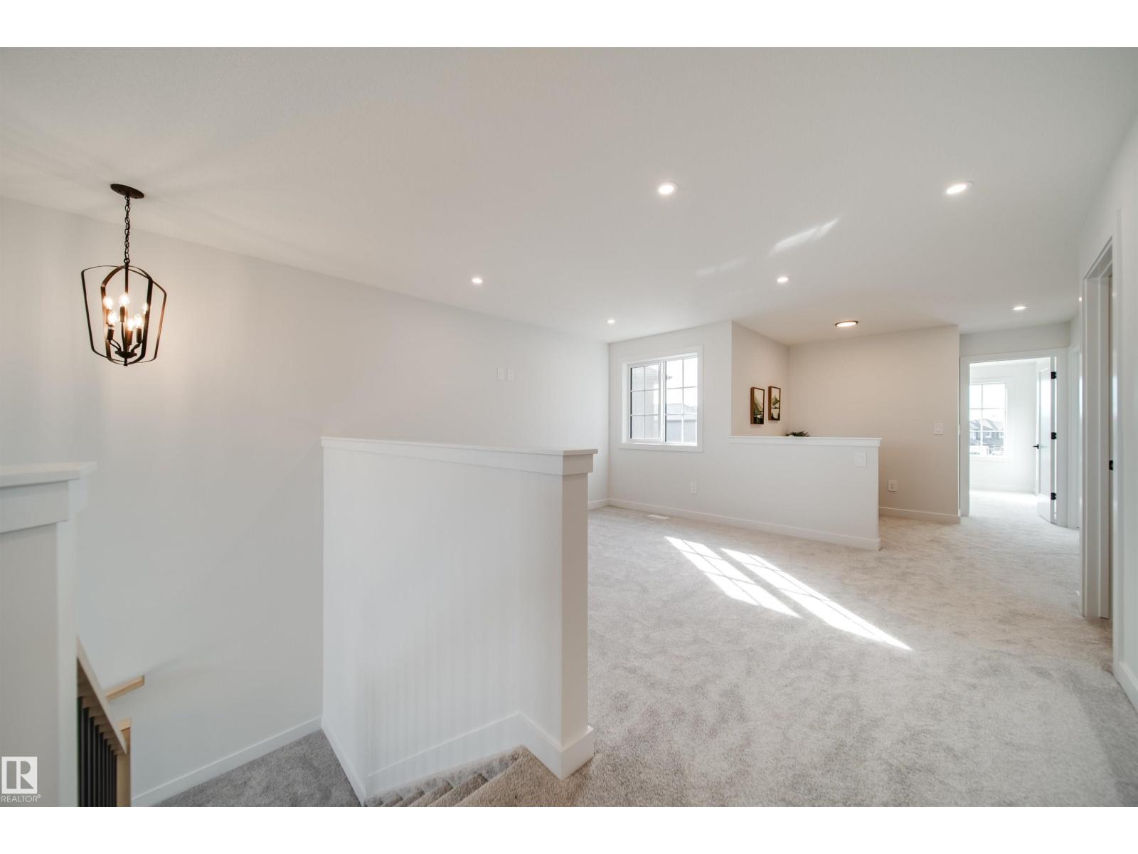 63 Chartres Cl Property Photo 23
