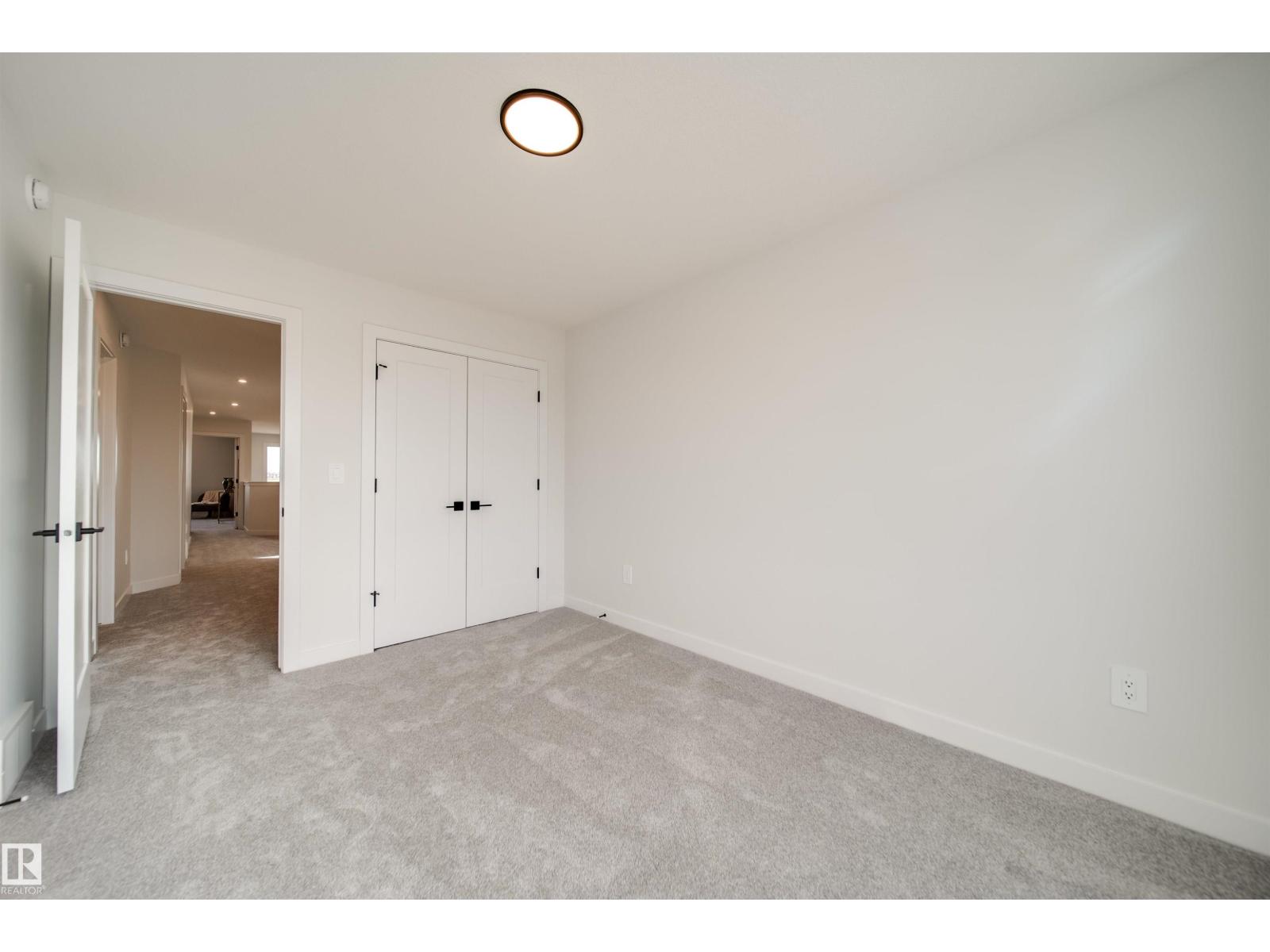 63 Chartres Cl Property Photo 28