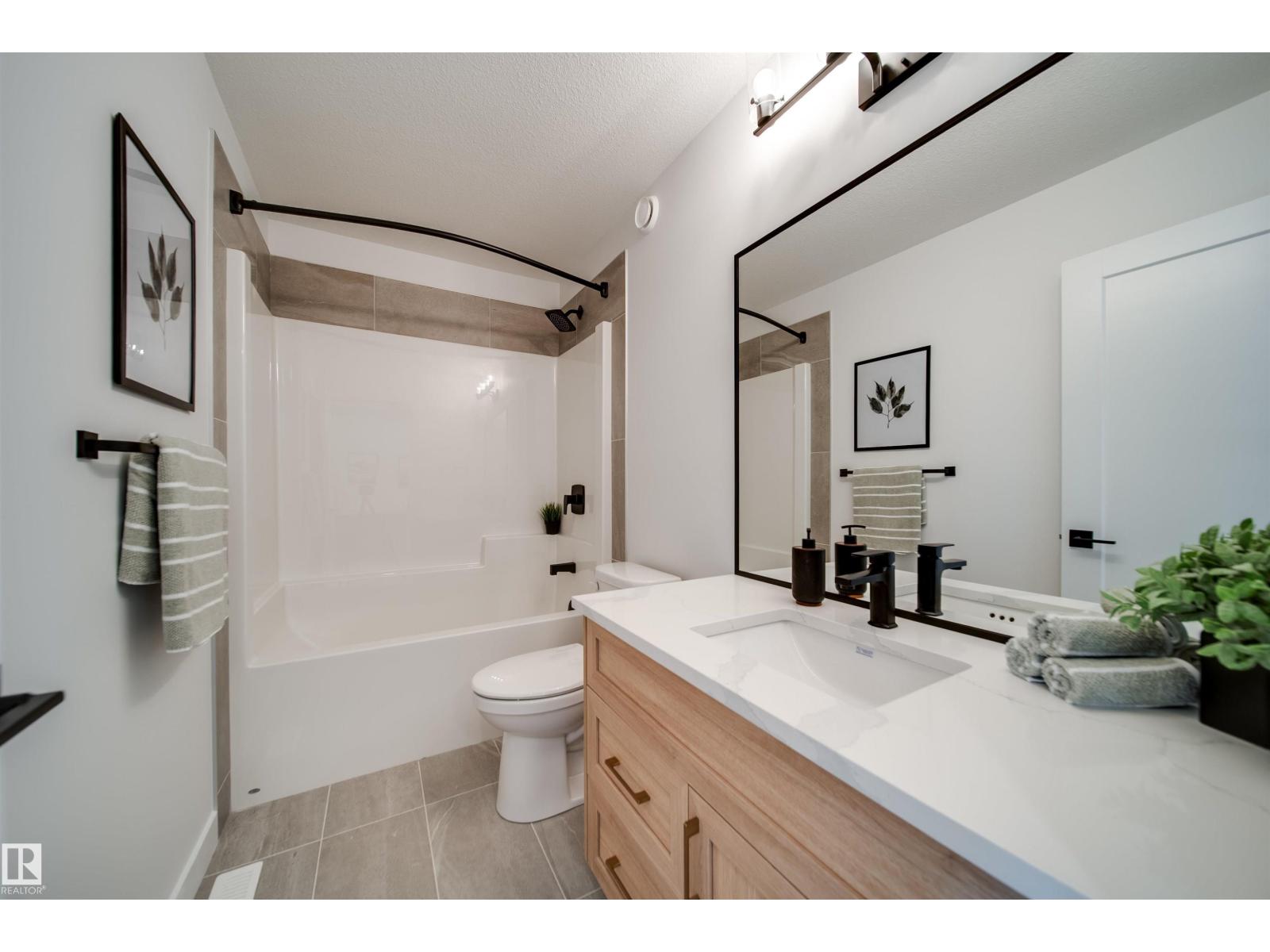 63 Chartres Cl Property Photo 31