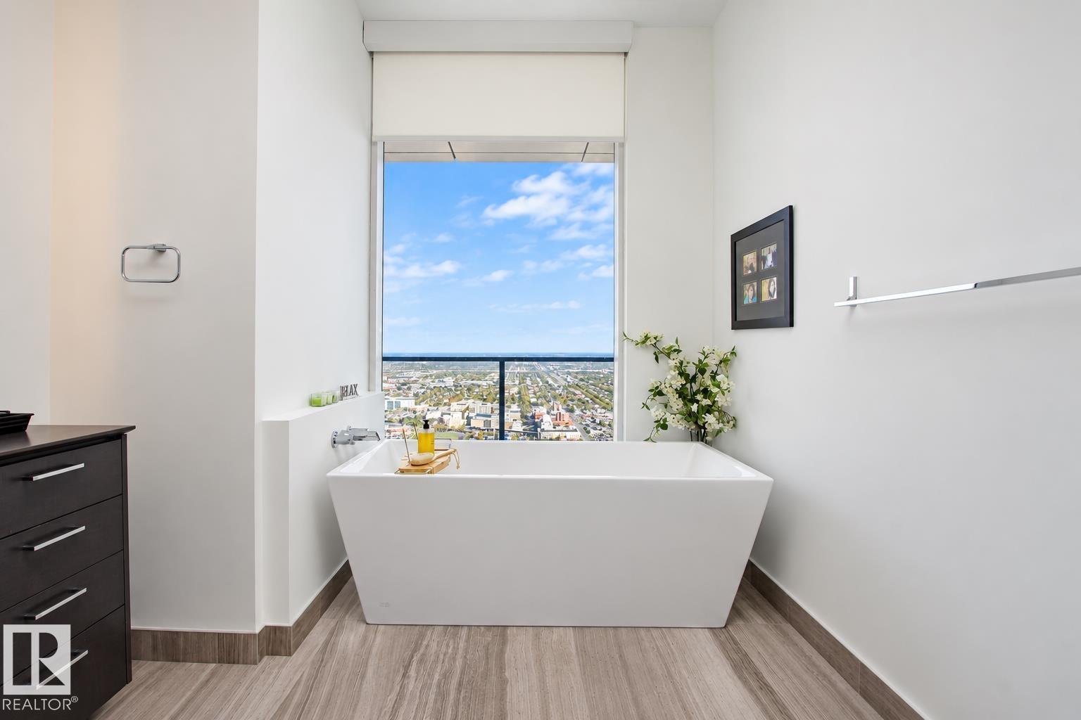 #5301 10360 102 St Nw Property Photo 46