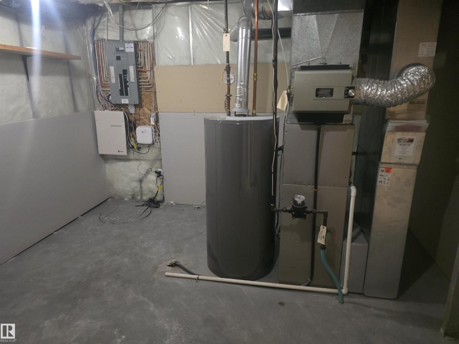 13812 149 Av Nw Property Photo 17