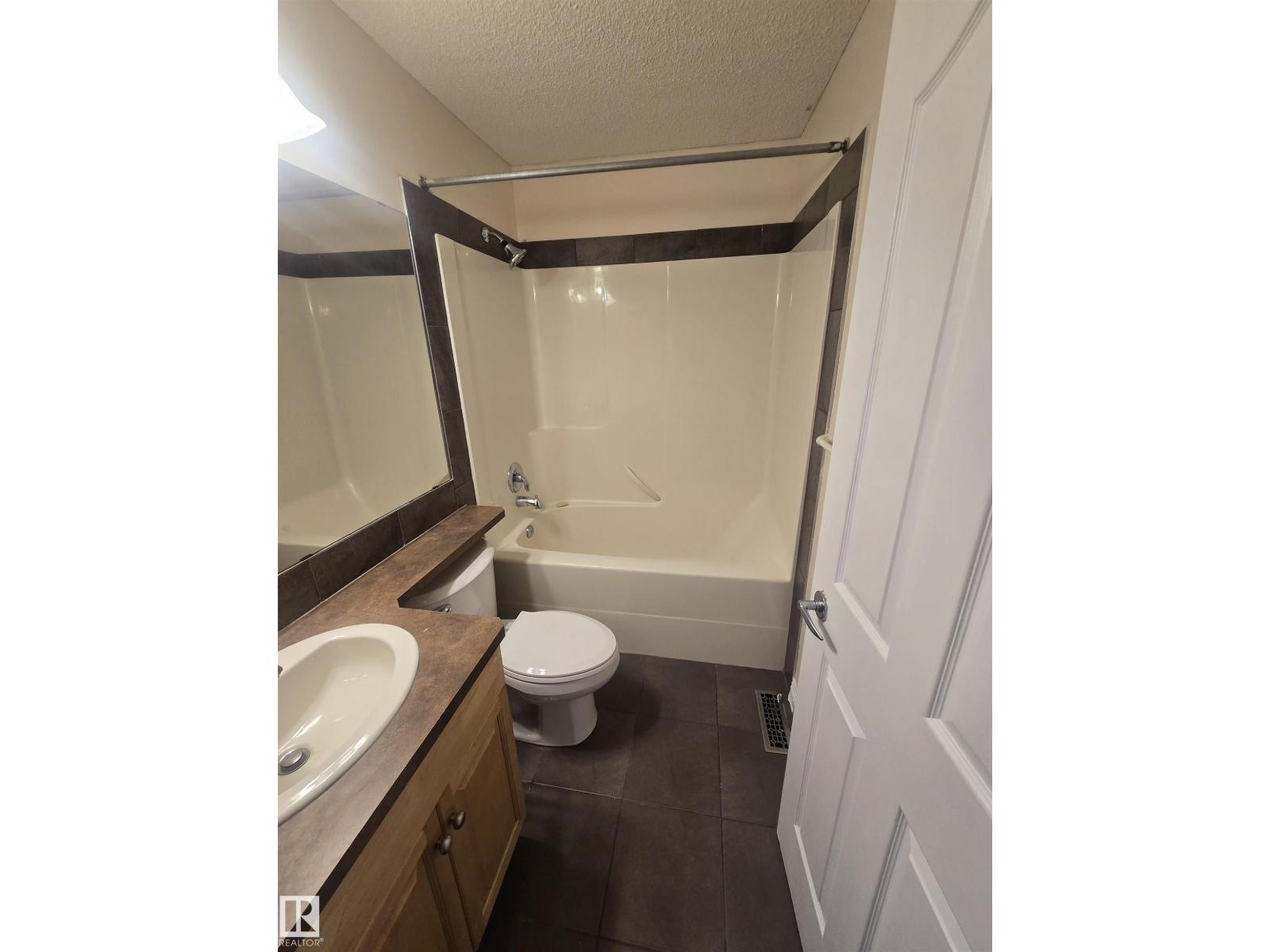 13812 149 Av Nw Property Photo 28