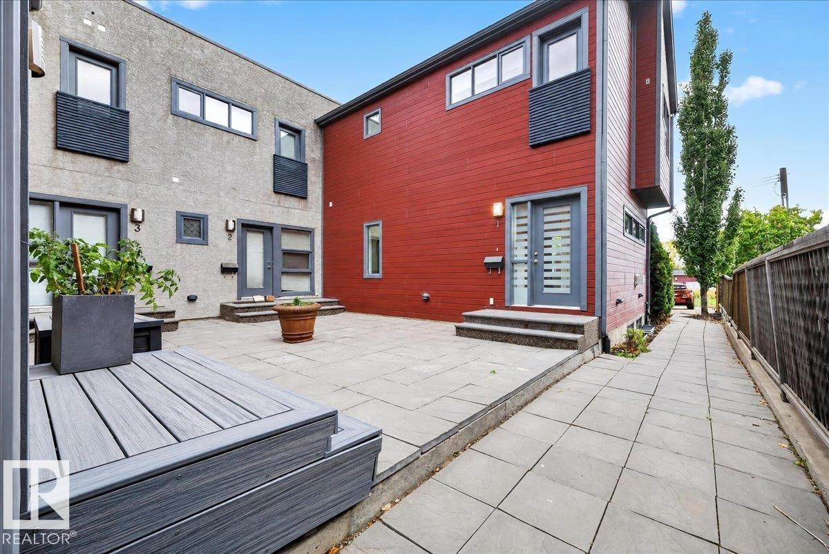#1 14315 STONY PLAIN RD NW Property Photo 1