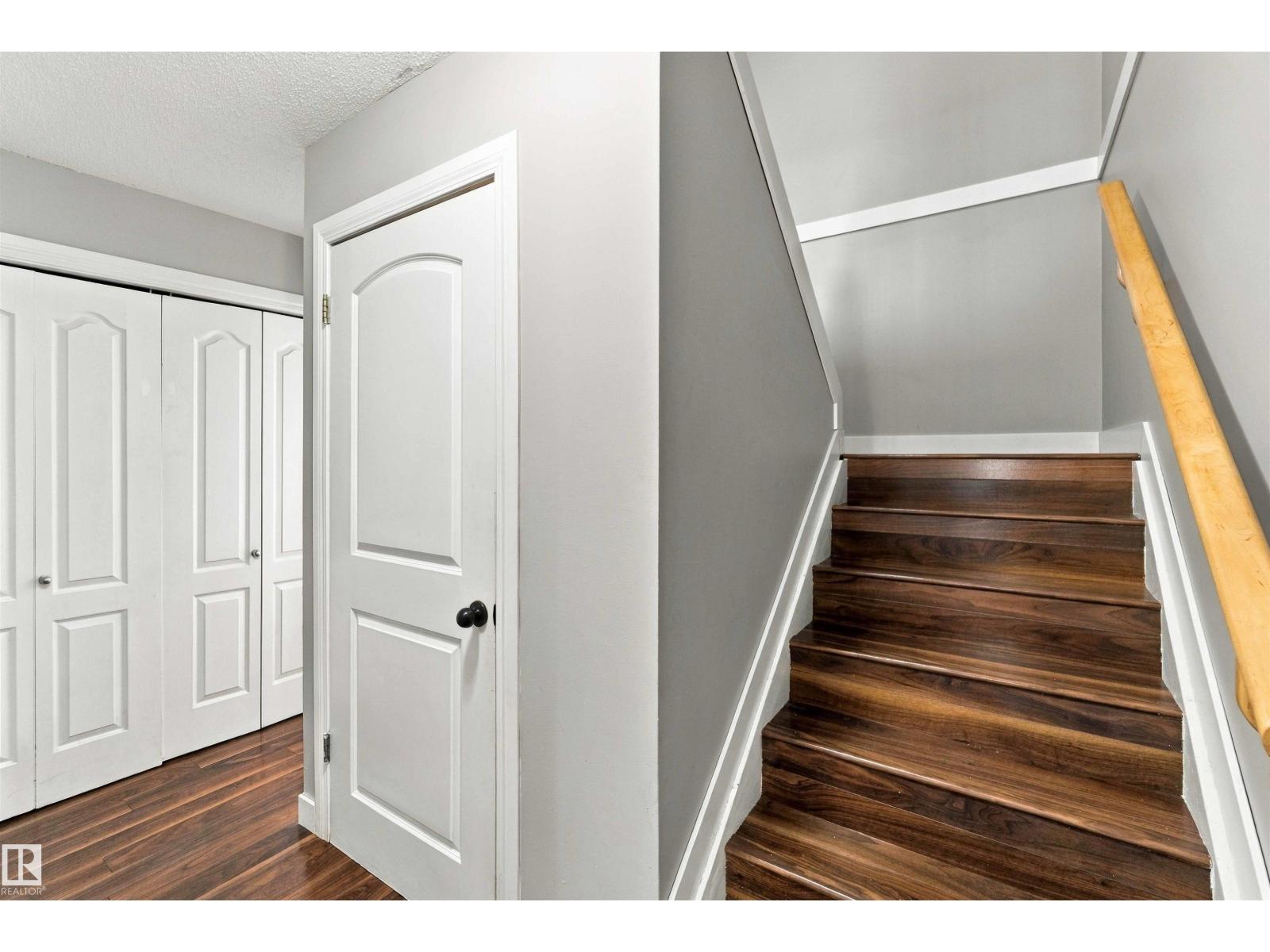 132 Londonderry Square Sq Nw Property Photo 26