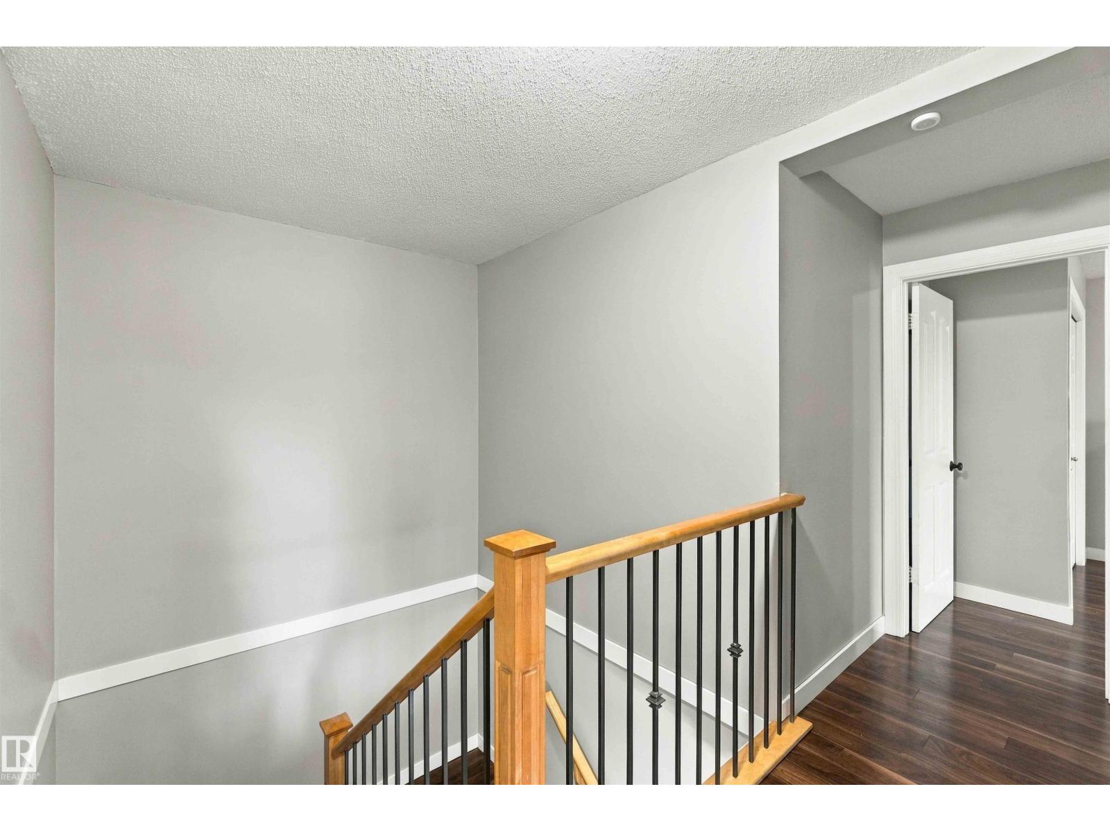 132 Londonderry Square Sq Nw Property Photo 28