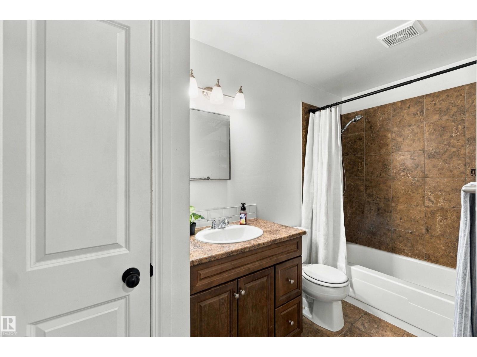 132 Londonderry Square Sq Nw Property Photo 30