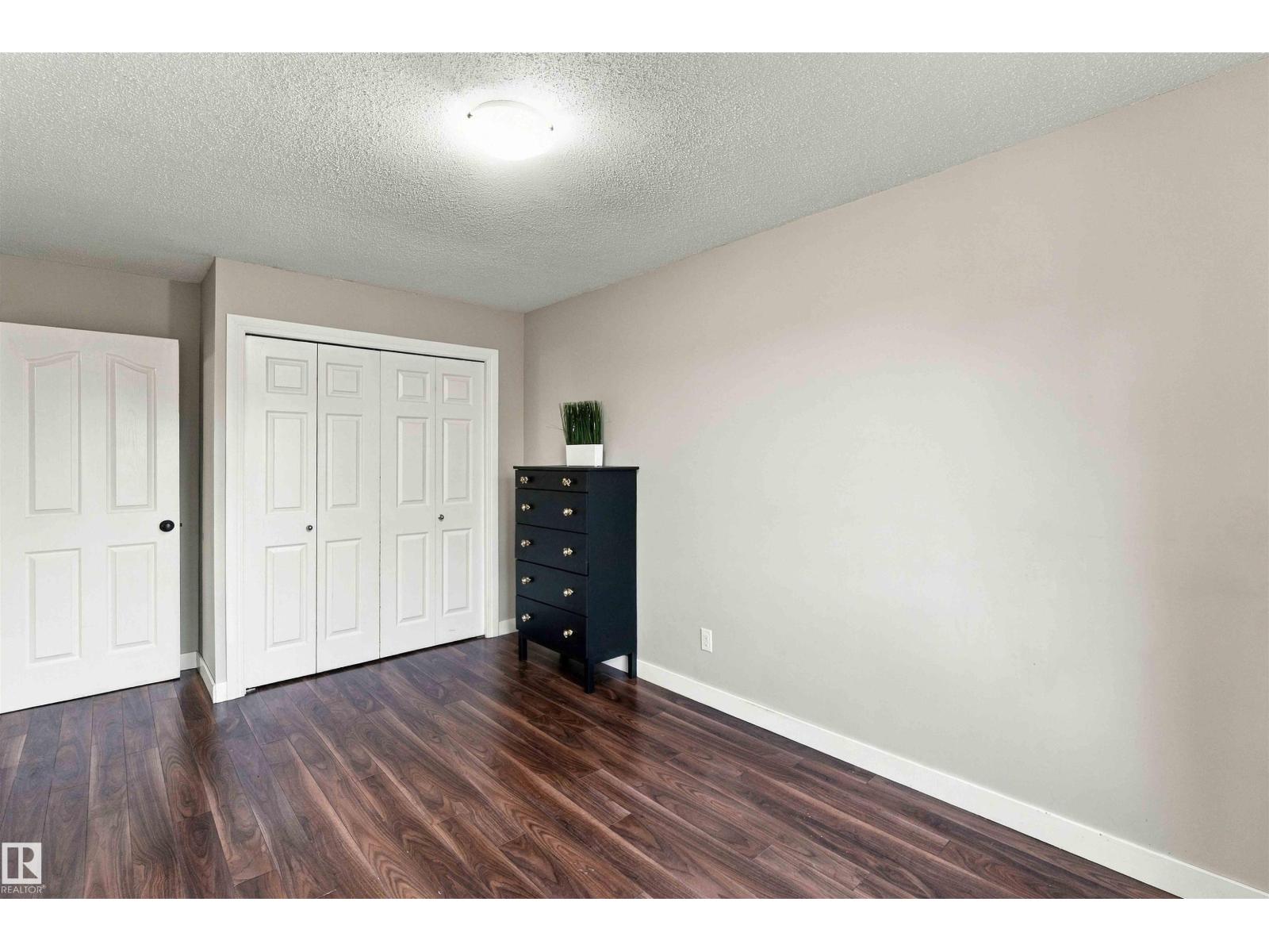 132 Londonderry Square Sq Nw Property Photo 38