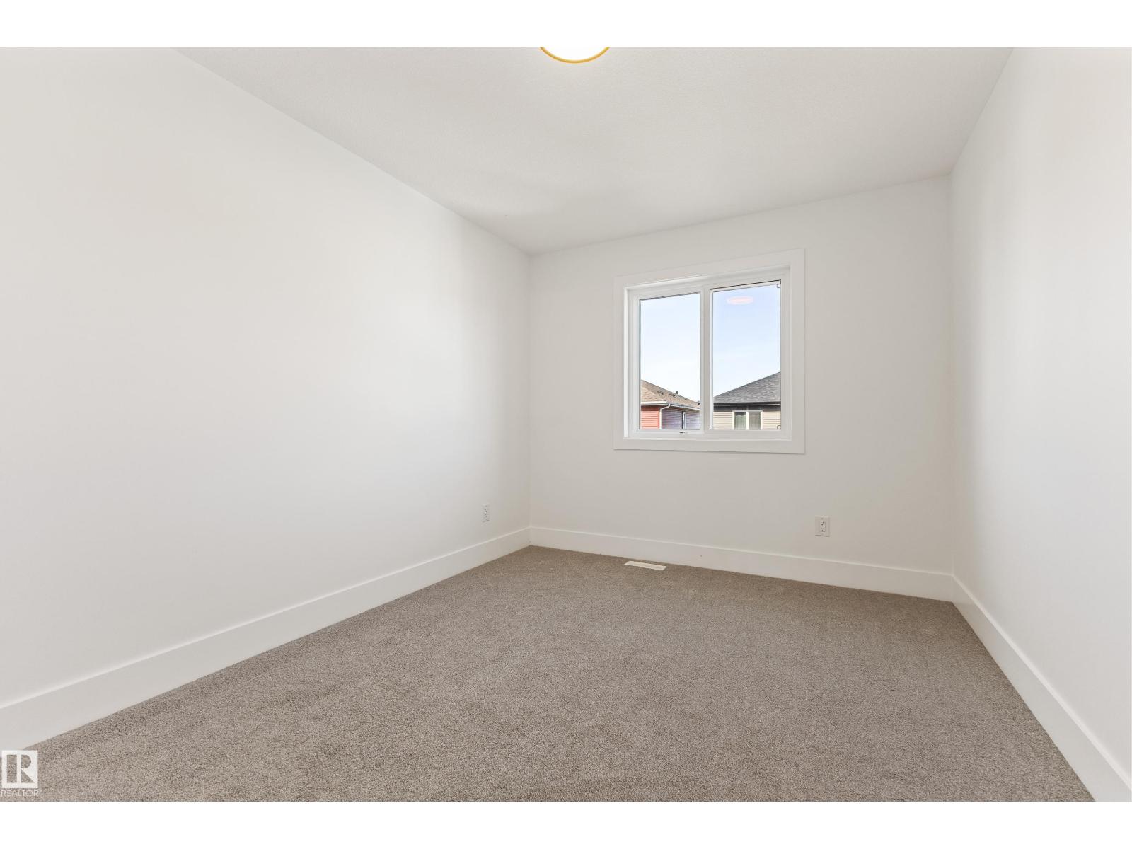94 Spring Li Property Photo 16