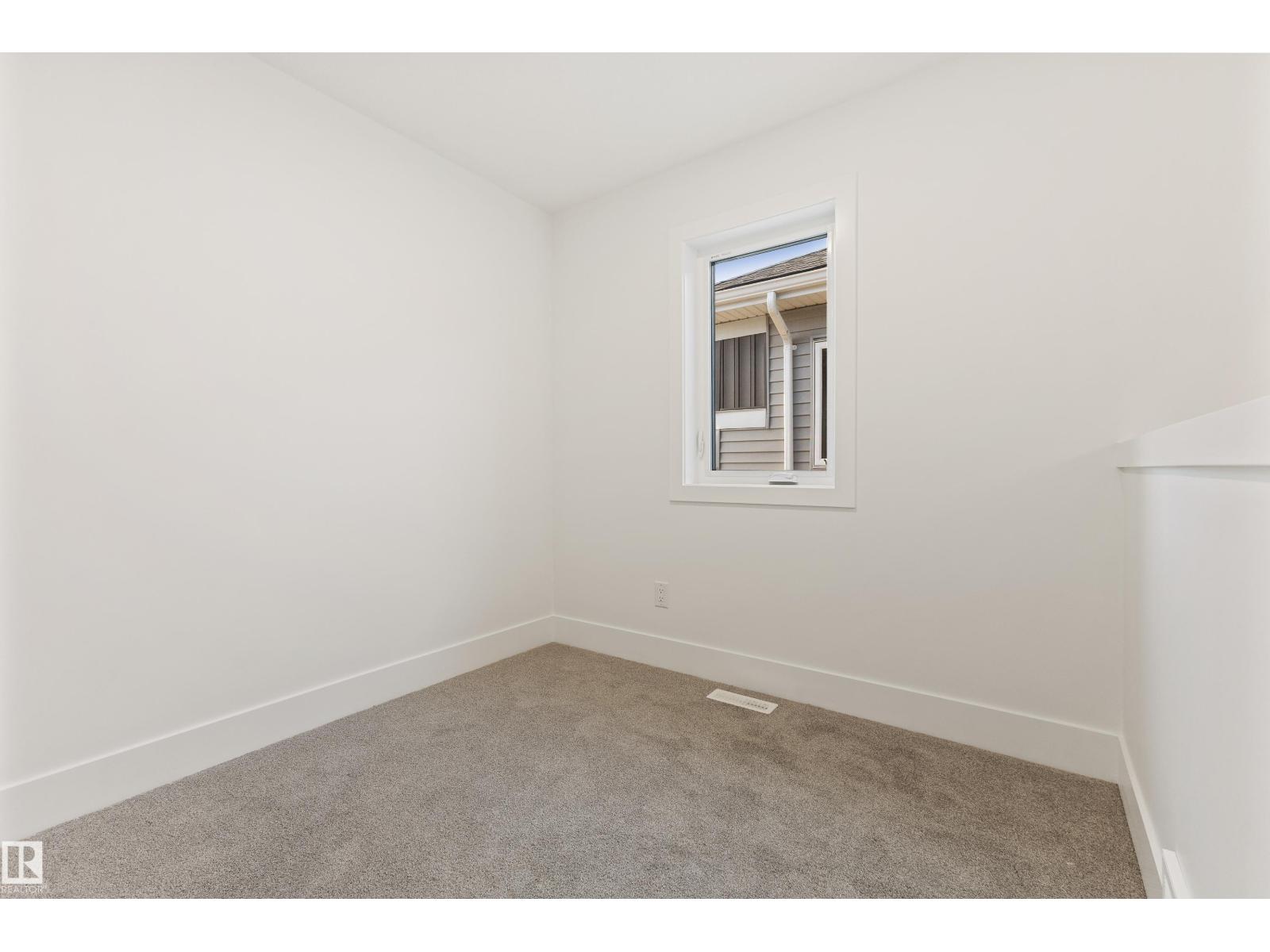 94 Spring Li Property Photo 18