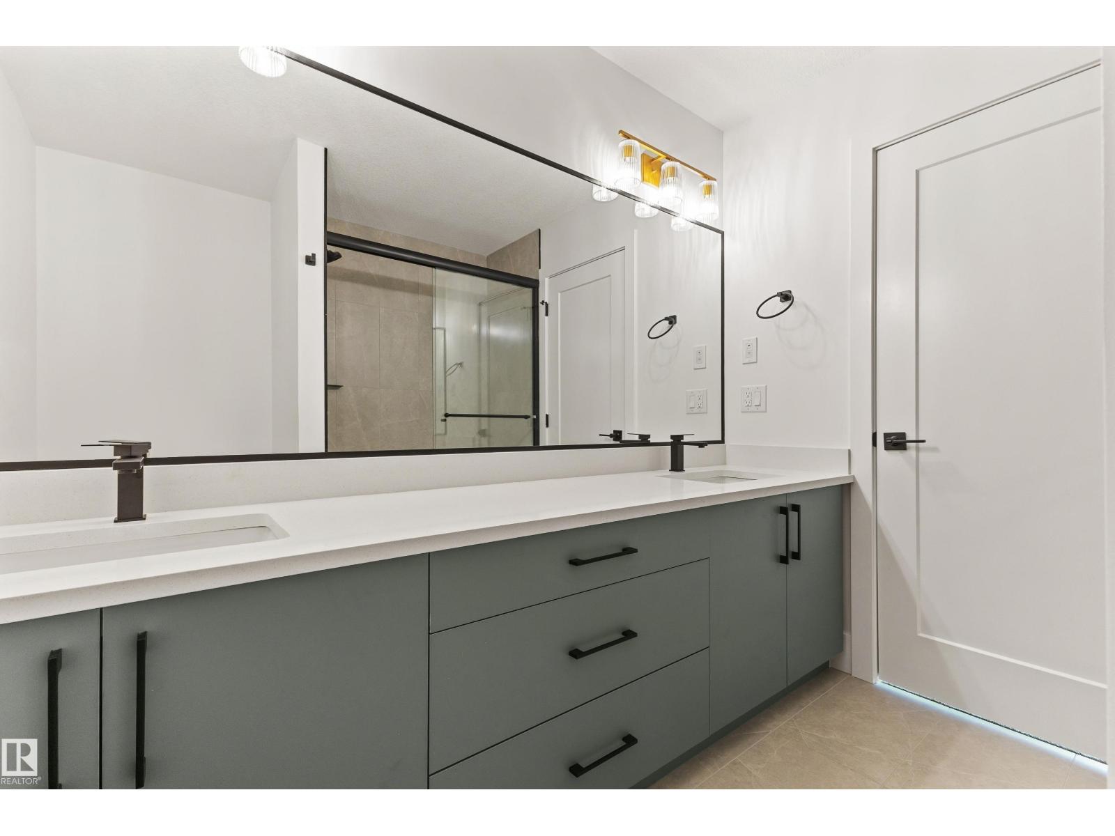 94 Spring Li Property Photo 19