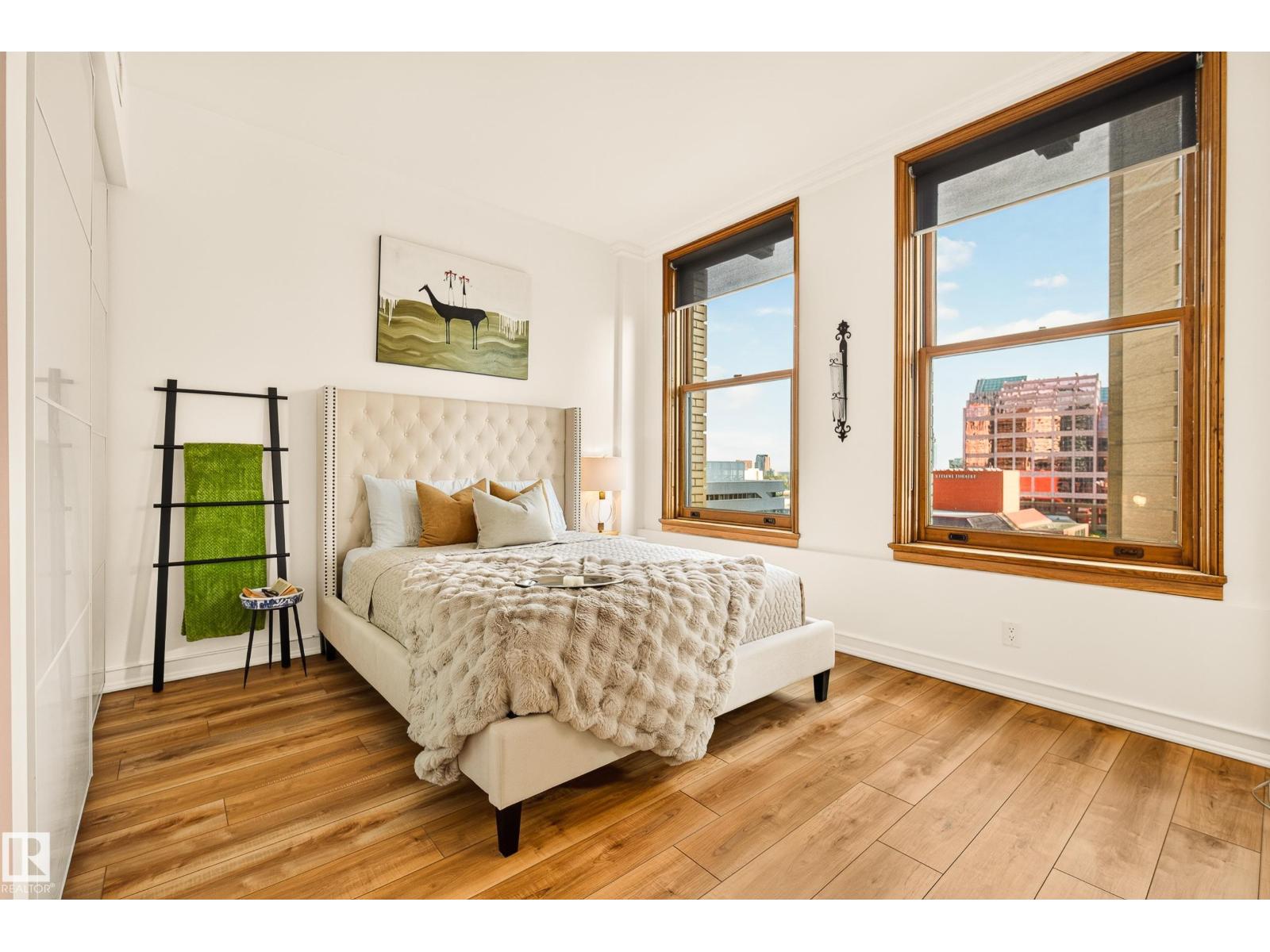 #806 10134 100 St Nw Property Photo 11