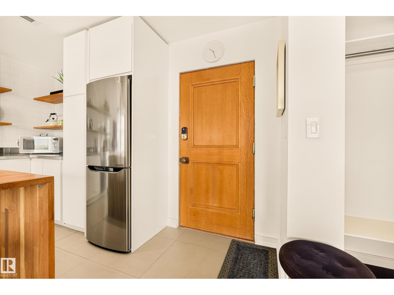 #806 10134 100 St Nw Property Photo 16