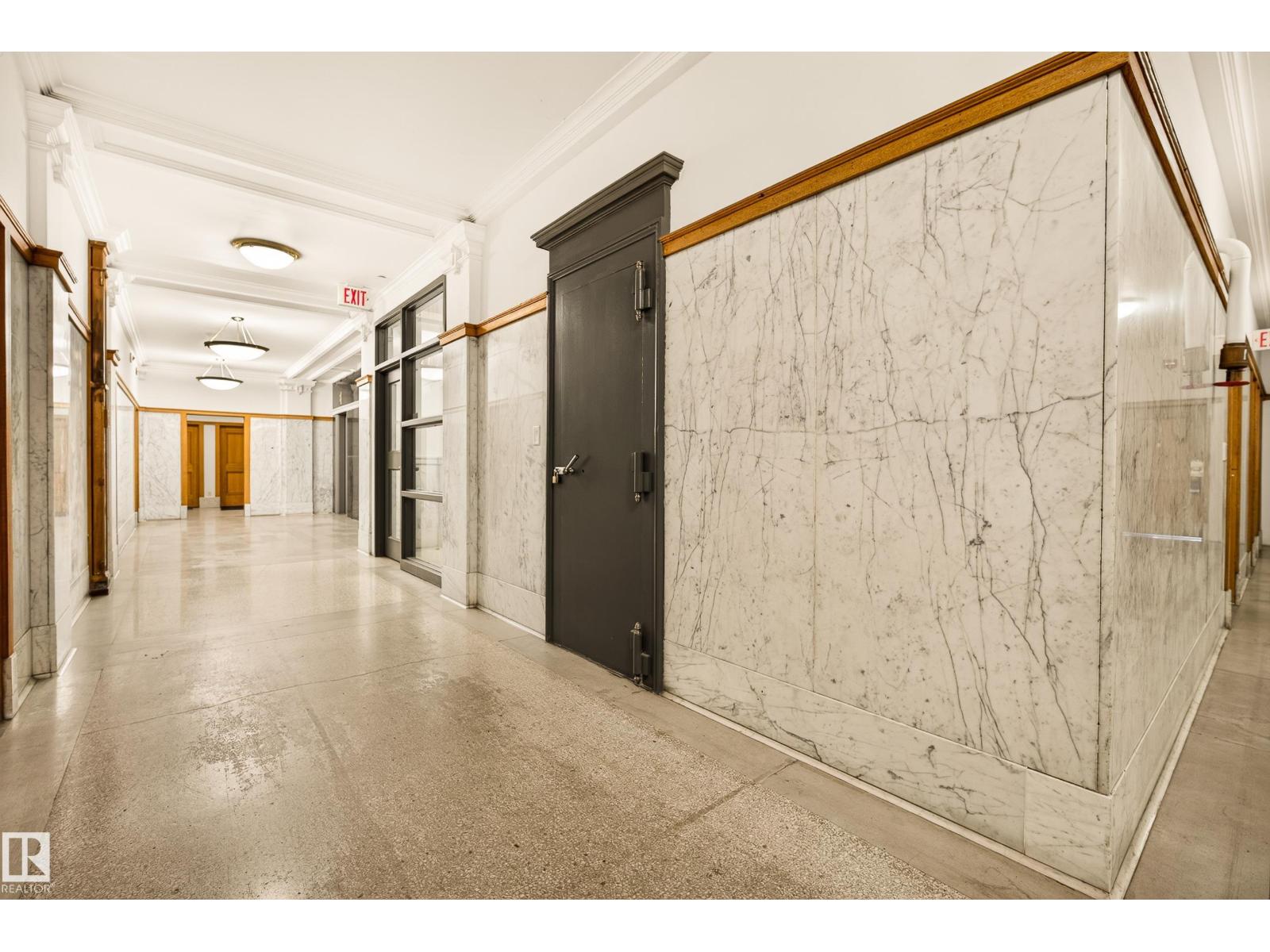 #806 10134 100 St Nw Property Photo 26
