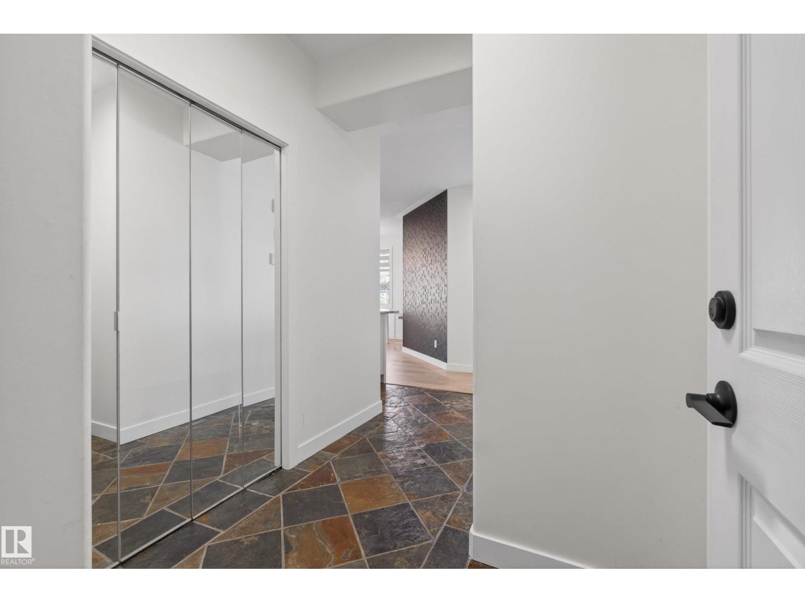 #205 10011 110 St Nw Property Photo 11