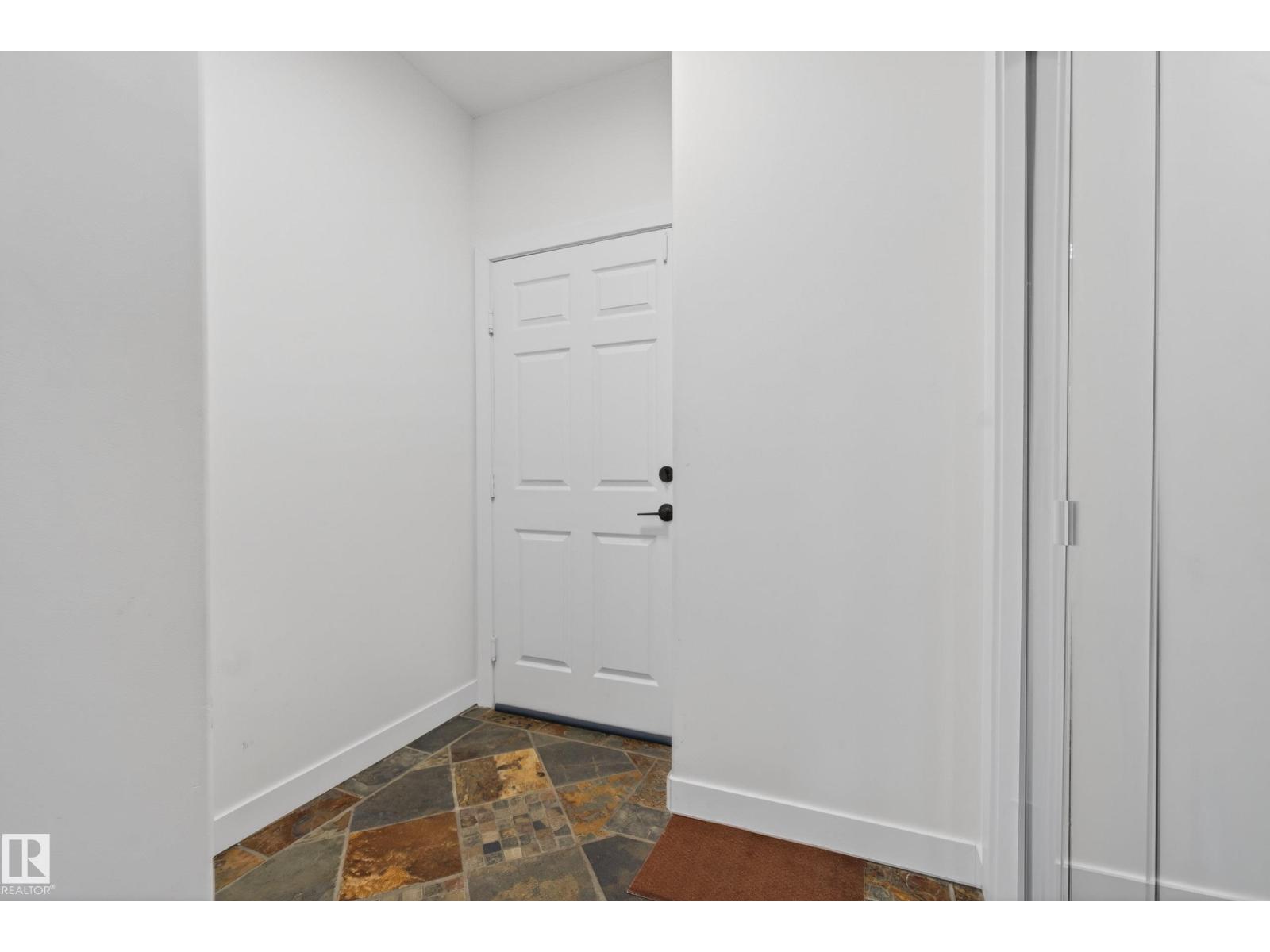 #205 10011 110 St Nw Property Photo 12
