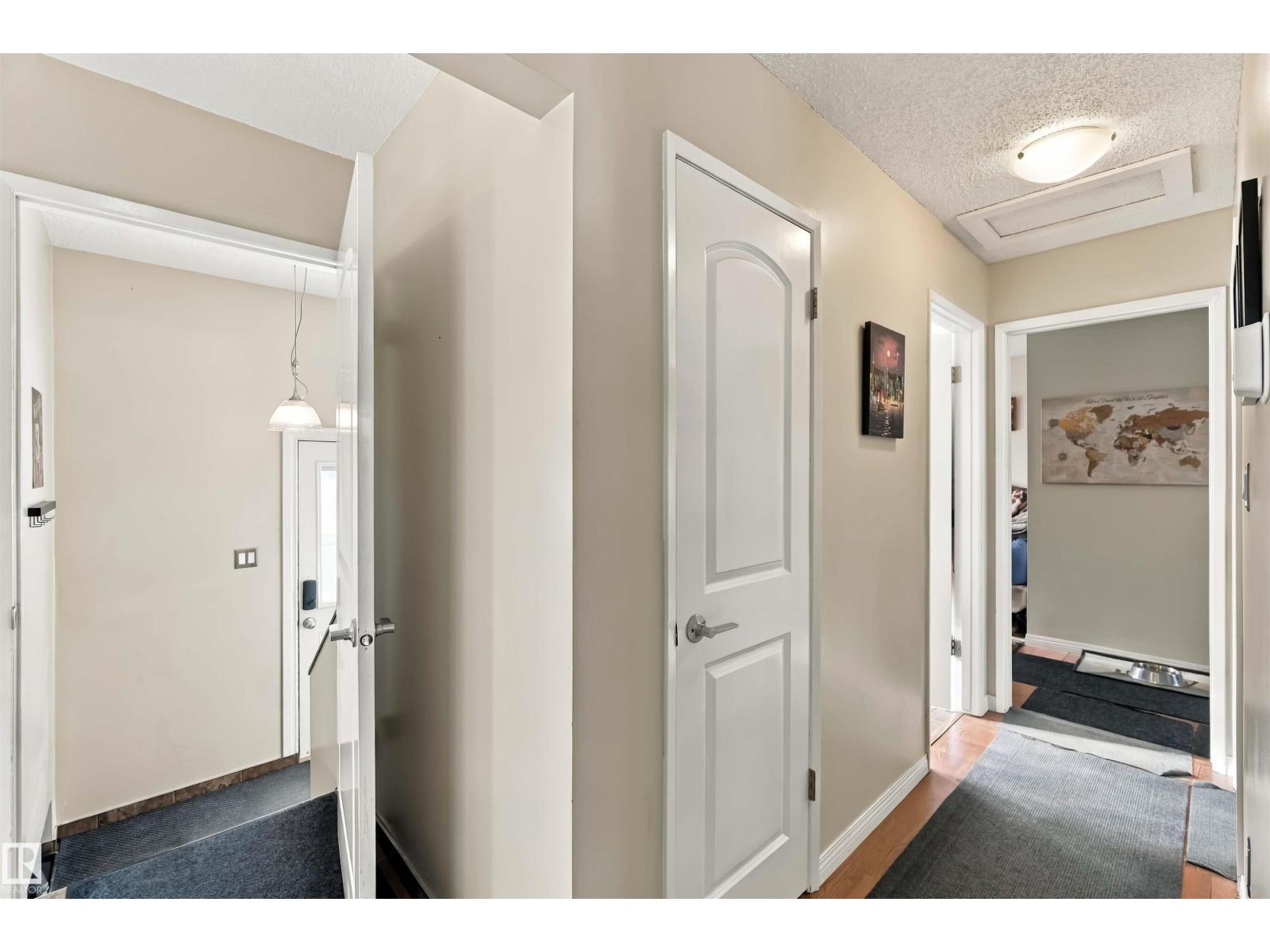 5803 52 Av Property Photo 18