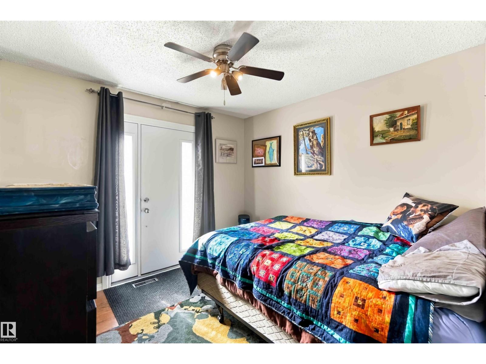 5803 52 Av Property Photo 25