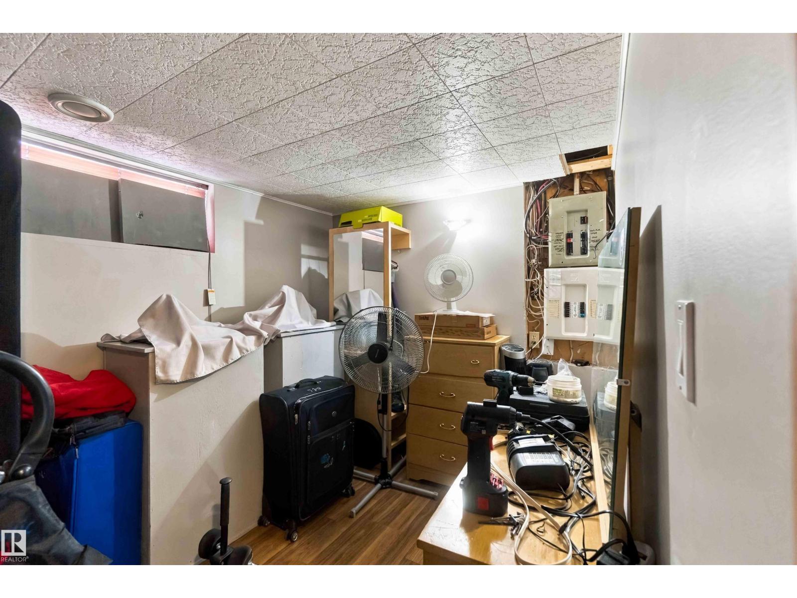 5803 52 Av Property Photo 35