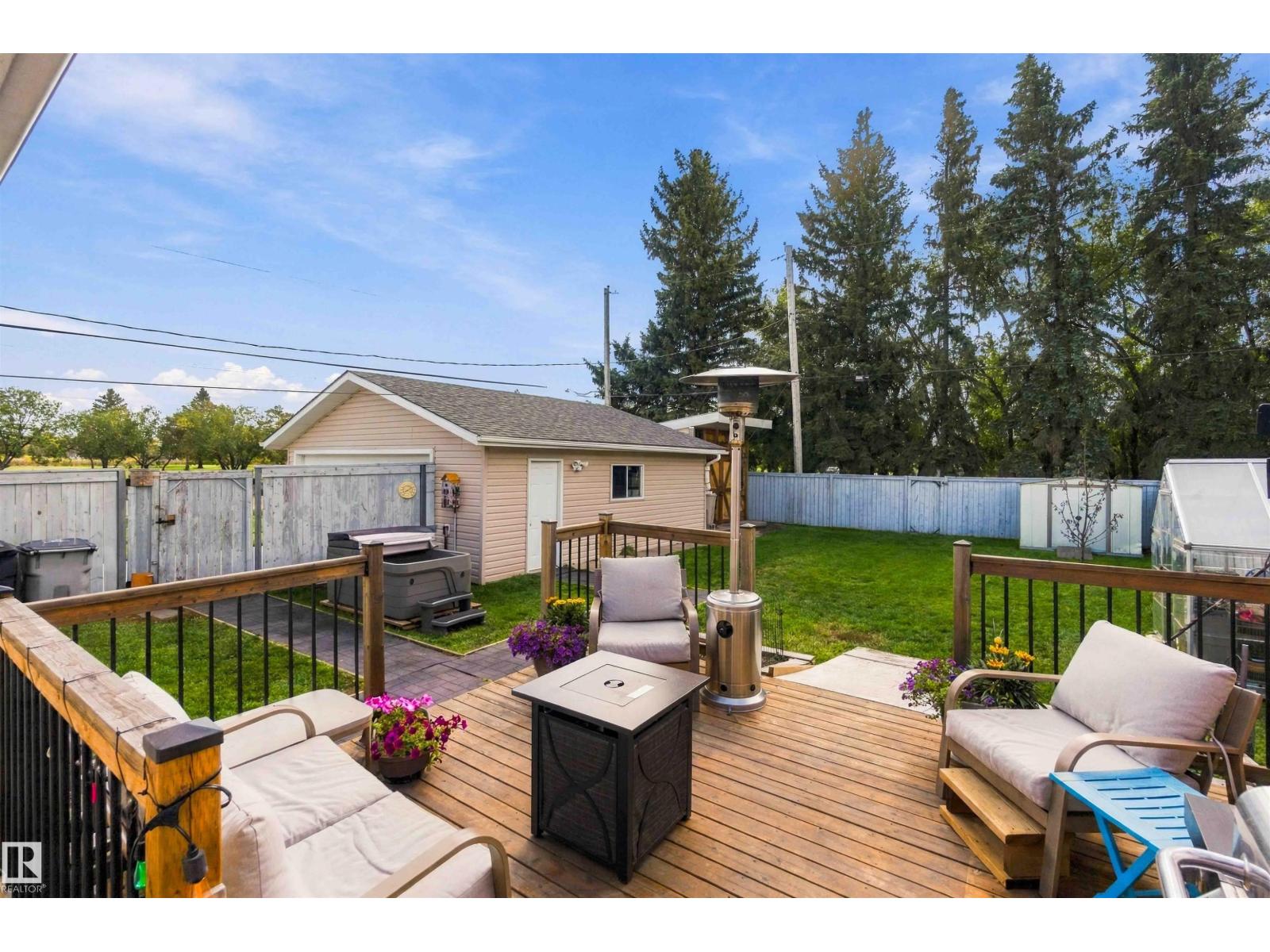 5803 52 Av Property Photo 45